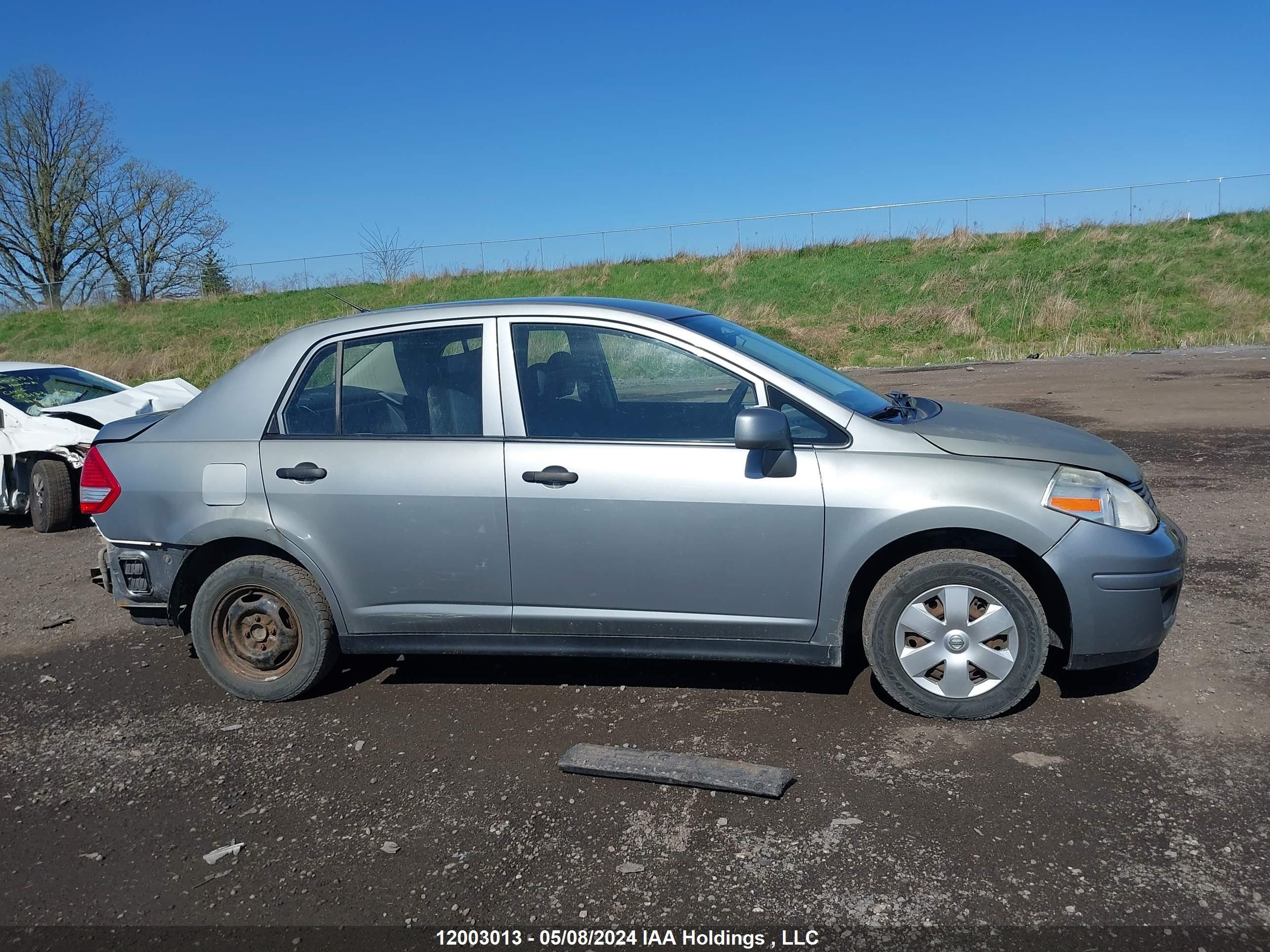 Photo 12 VIN: 3N1CC11E29L468559 - NISSAN VERSA 