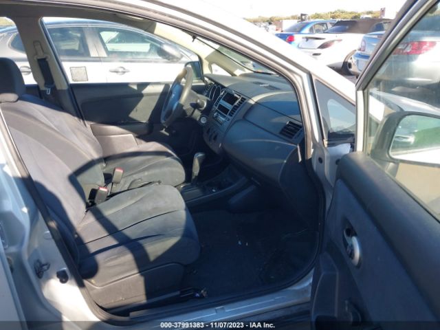 Photo 4 VIN: 3N1CC1AP0AL466296 - NISSAN VERSA 