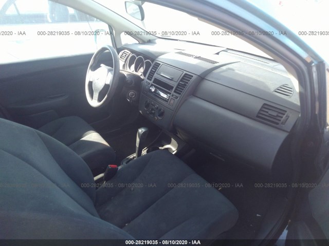 Photo 4 VIN: 3N1CC1AP1AL448891 - NISSAN VERSA 