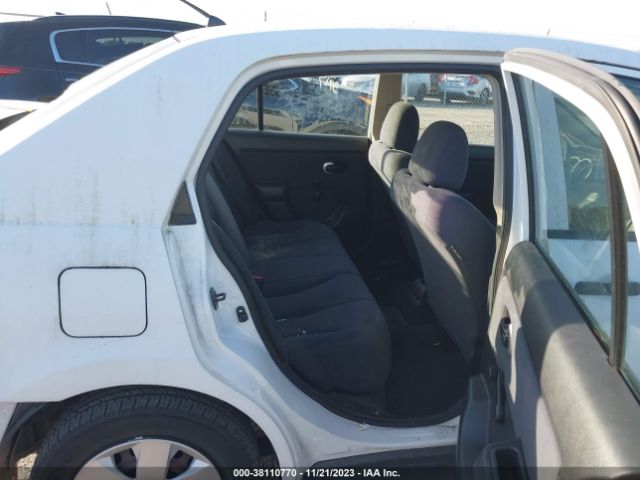 Photo 7 VIN: 3N1CC1AP8AL384610 - NISSAN VERSA 