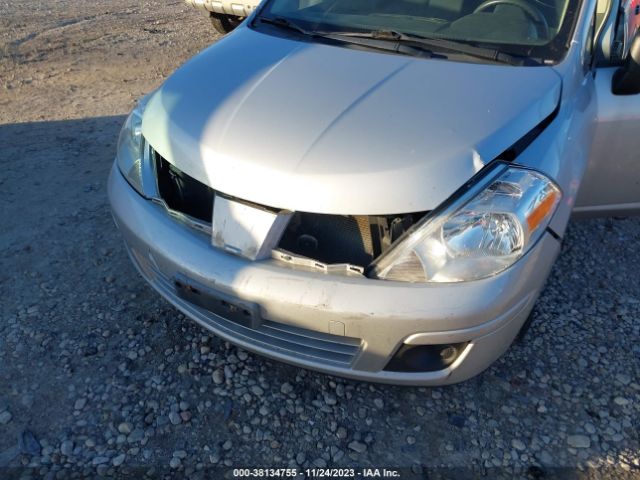 Photo 5 VIN: 3N1CC1APXBL376641 - NISSAN VERSA 