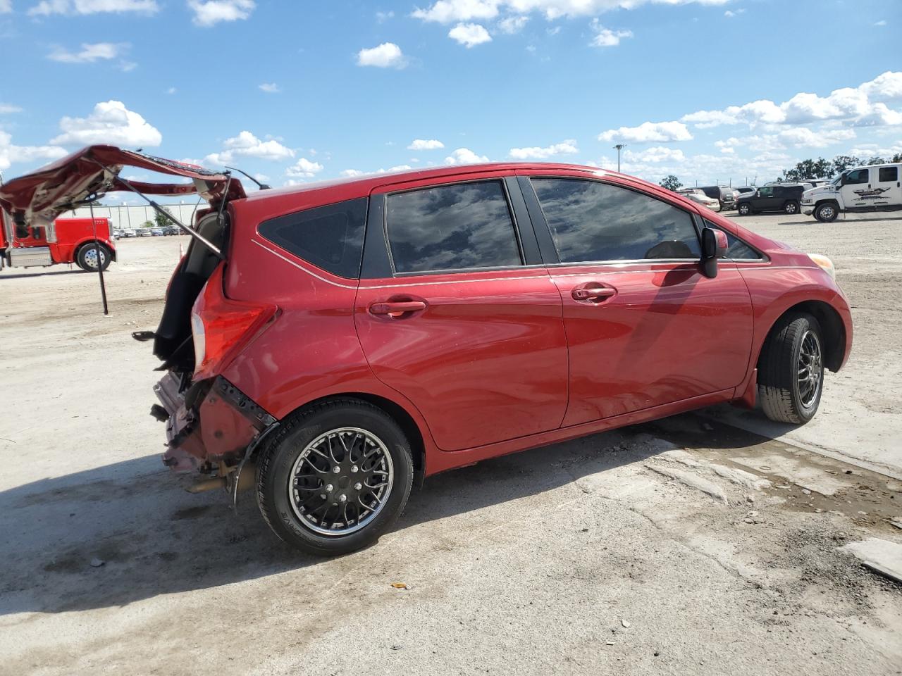 Photo 2 VIN: 3N1CE2CP0EL427274 - NISSAN VERSA 