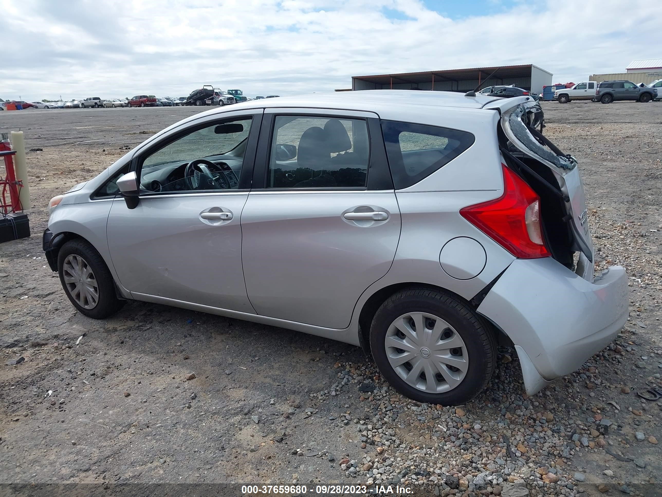 Photo 13 VIN: 3N1CE2CP0FL355283 - NISSAN VERSA 