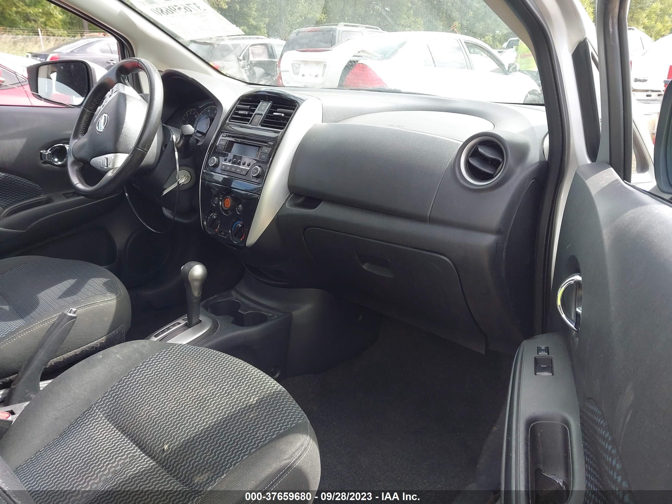 Photo 4 VIN: 3N1CE2CP0FL355283 - NISSAN VERSA 