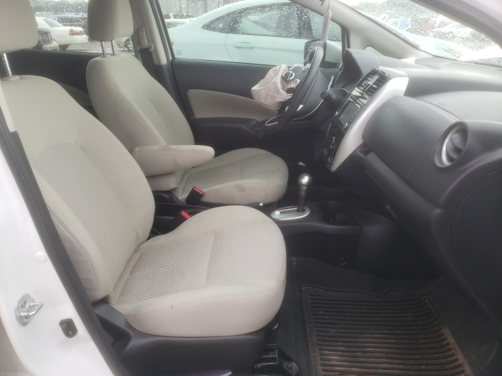 Photo 4 VIN: 3N1CE2CP0FL396609 - NISSAN VERSA NOTE 