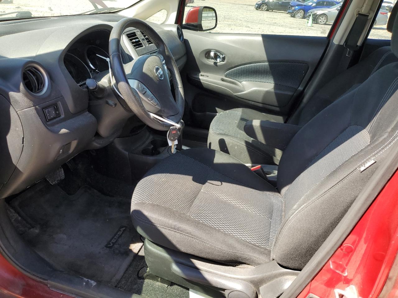 Photo 6 VIN: 3N1CE2CP1EL425064 - NISSAN VERSA 