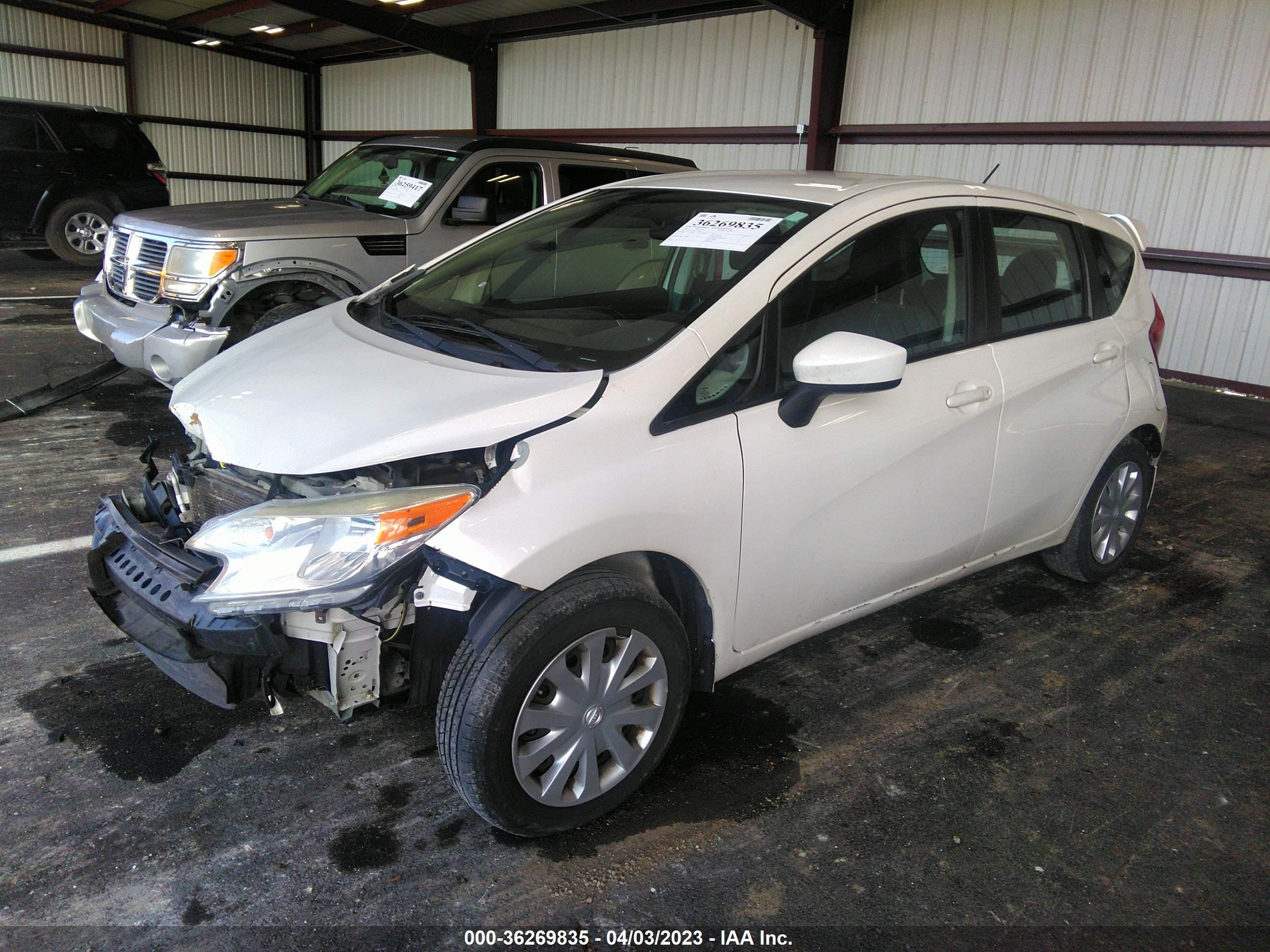 Photo 1 VIN: 3N1CE2CP1FL365675 - NISSAN VERSA 