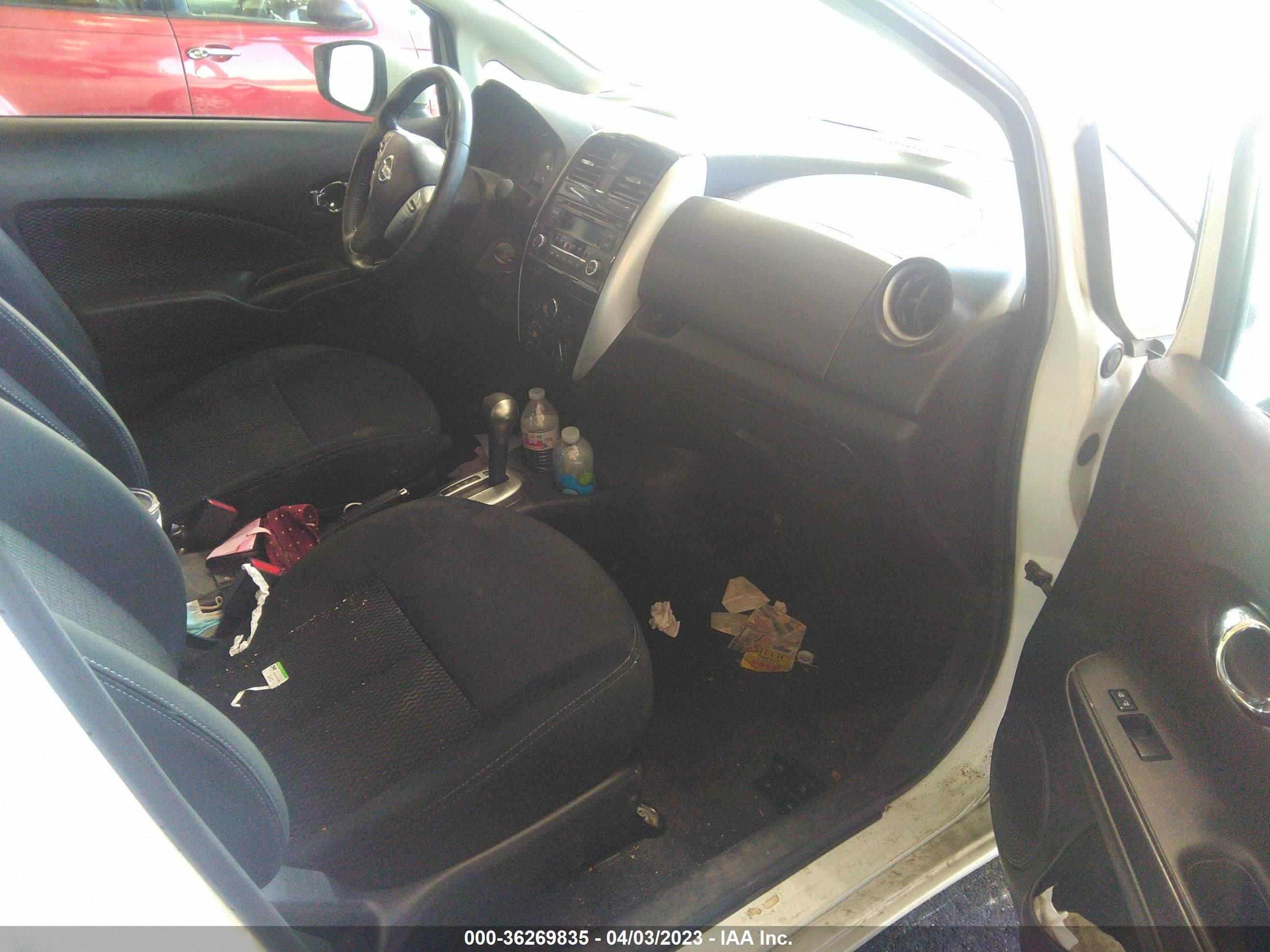 Photo 4 VIN: 3N1CE2CP1FL365675 - NISSAN VERSA 