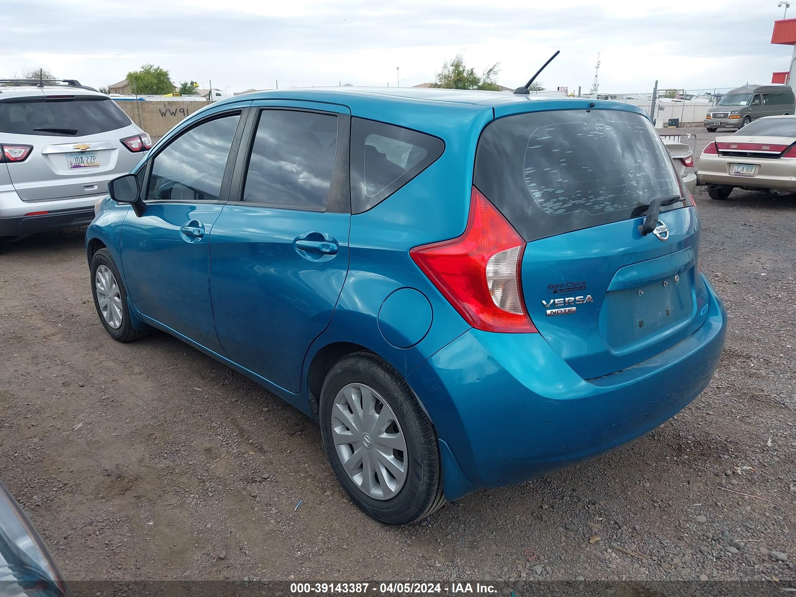 Photo 2 VIN: 3N1CE2CP1FL384078 - NISSAN VERSA 