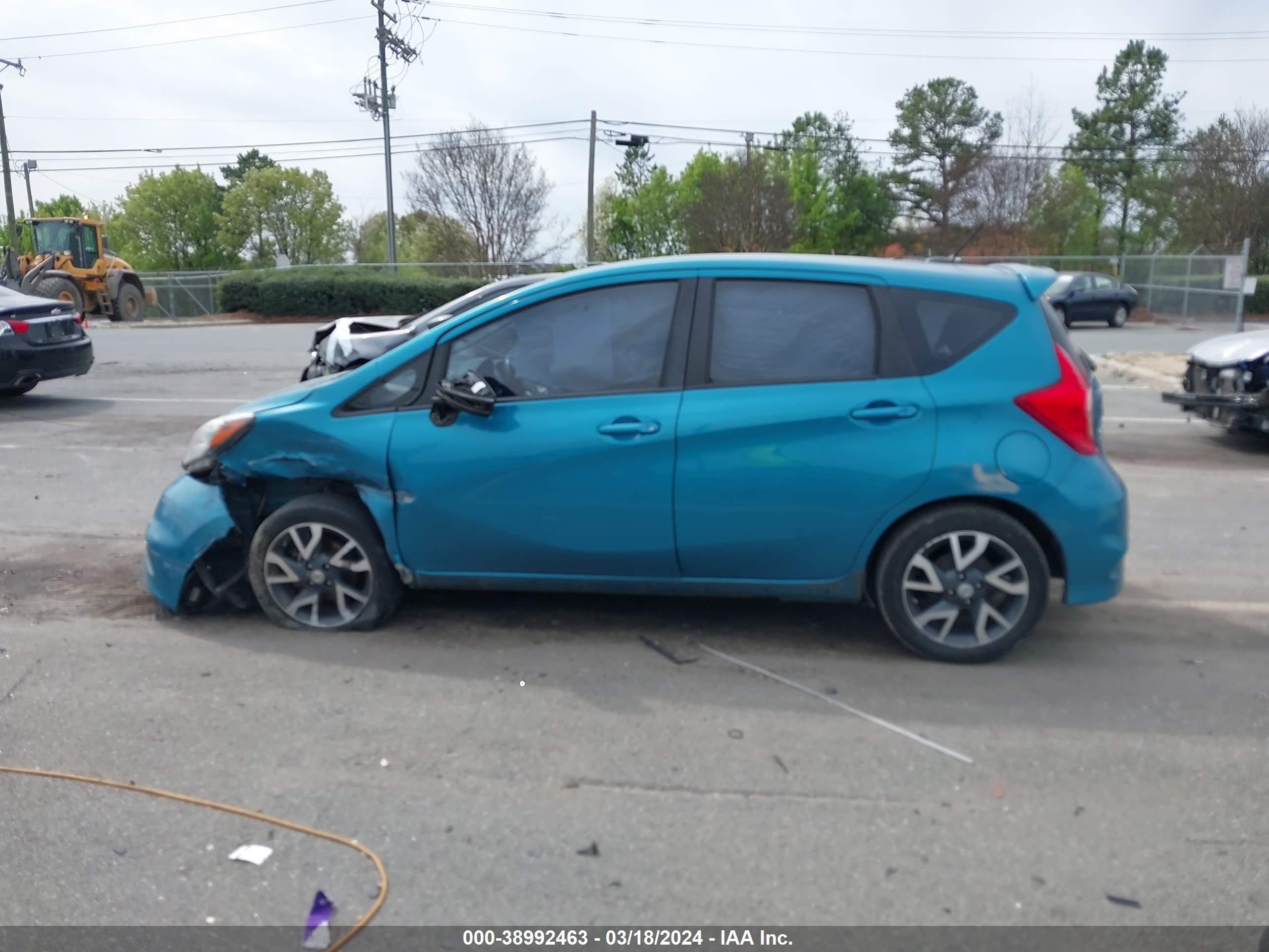 Photo 13 VIN: 3N1CE2CP1FL397235 - NISSAN VERSA 