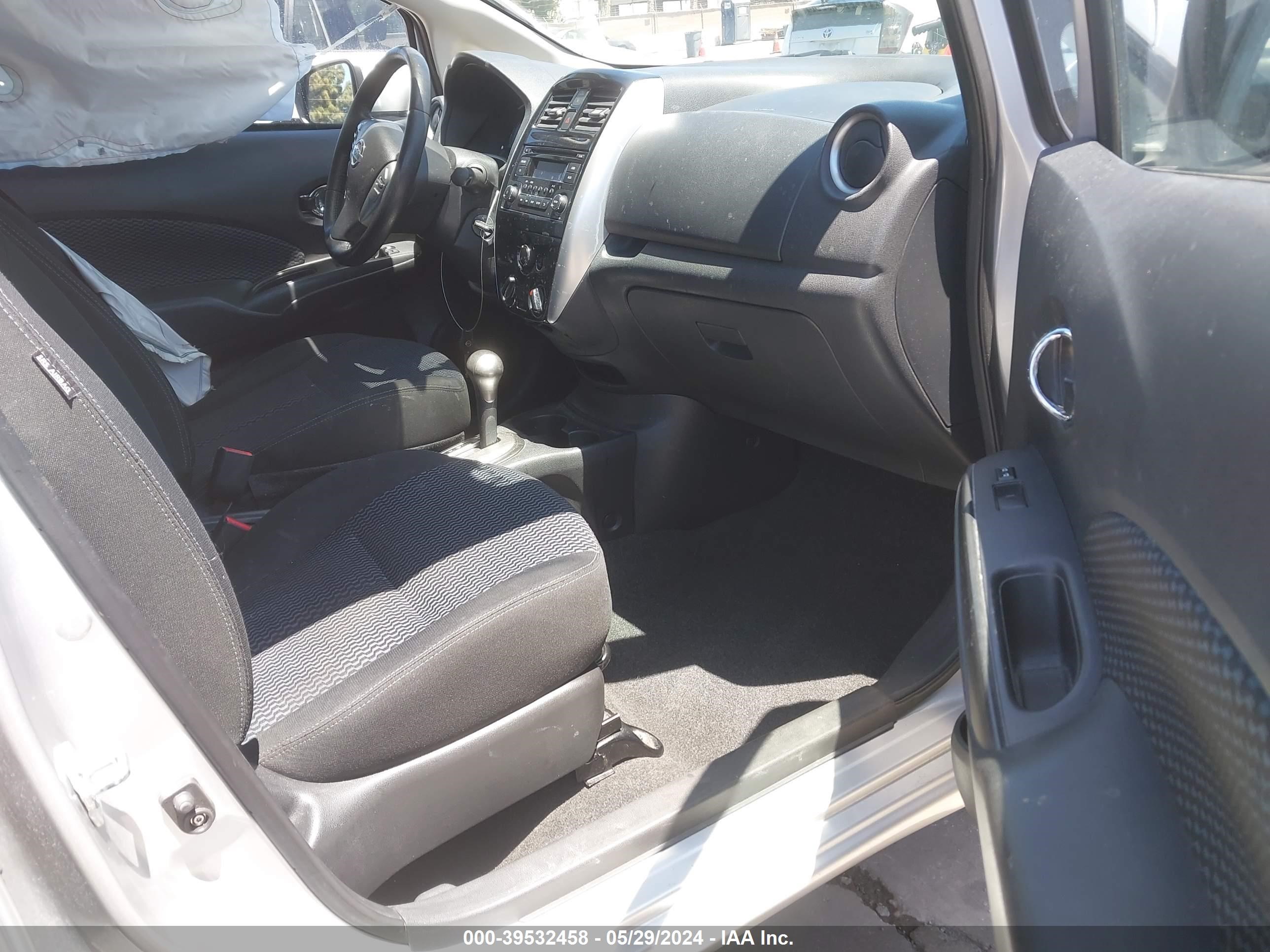 Photo 4 VIN: 3N1CE2CP1FL421050 - NISSAN VERSA 