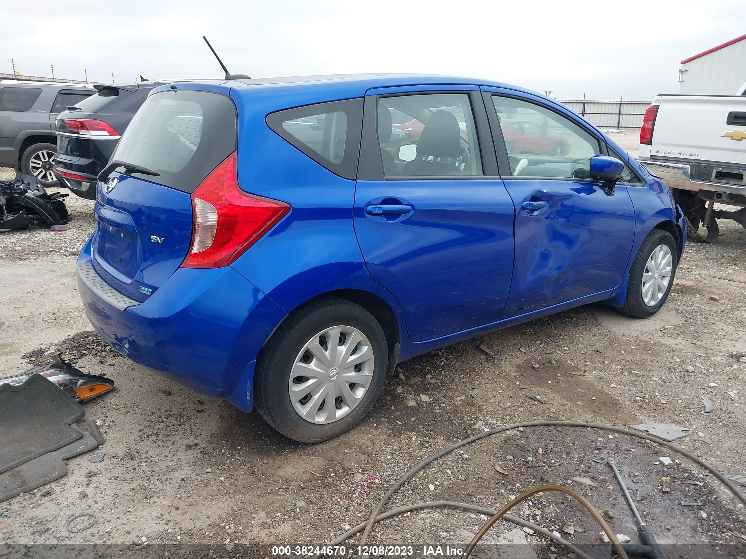 Photo 3 VIN: 3N1CE2CP1GL390920 - NISSAN VERSA 