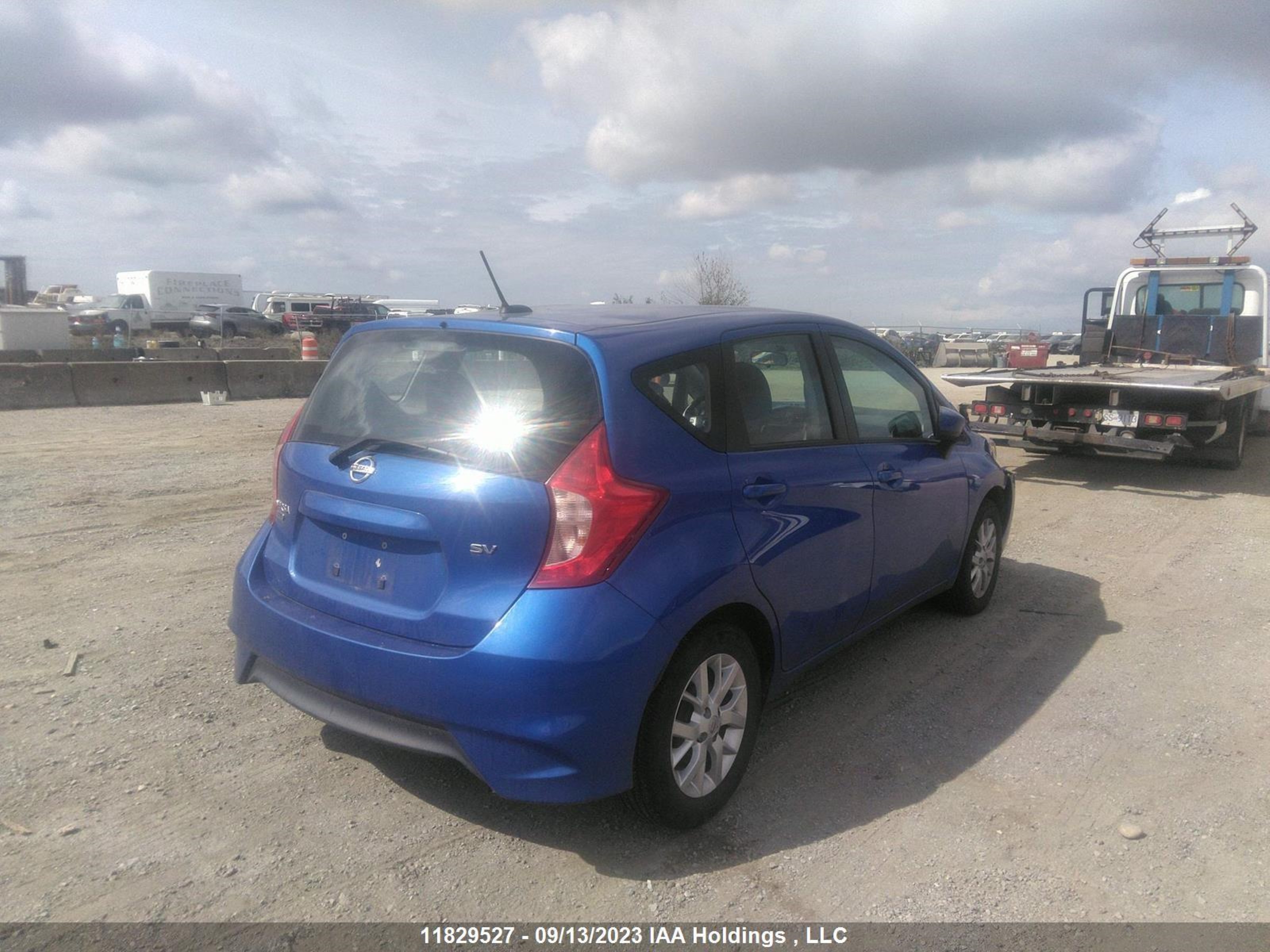 Photo 3 VIN: 3N1CE2CP1HL365274 - NISSAN VERSA 