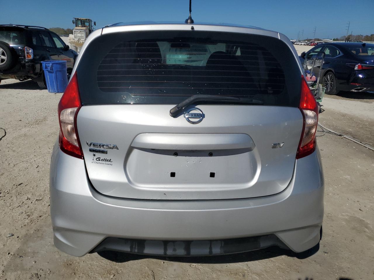 Photo 5 VIN: 3N1CE2CP1HL366585 - NISSAN VERSA 