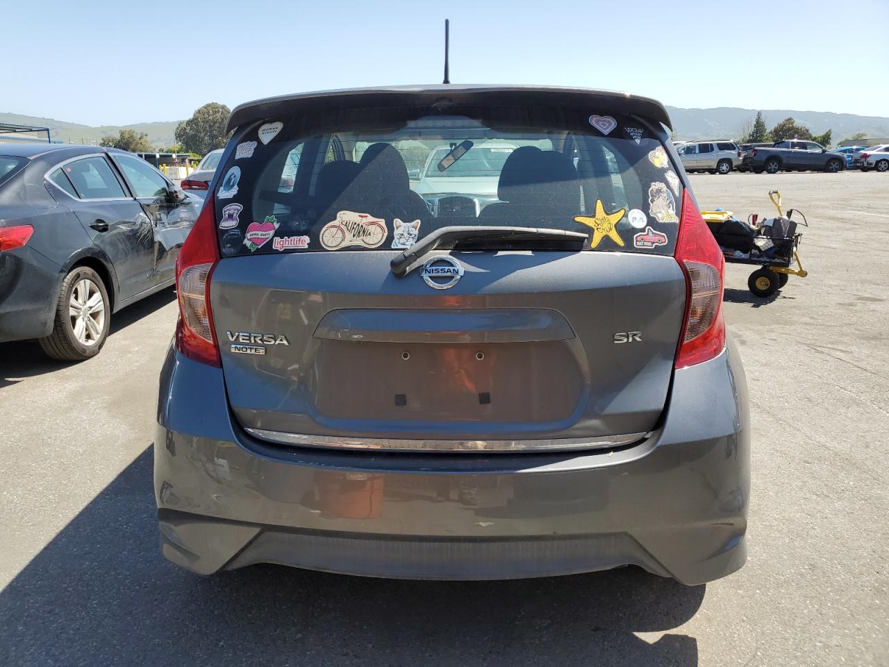 Photo 5 VIN: 3N1CE2CP1HL374735 - NISSAN VERSA 