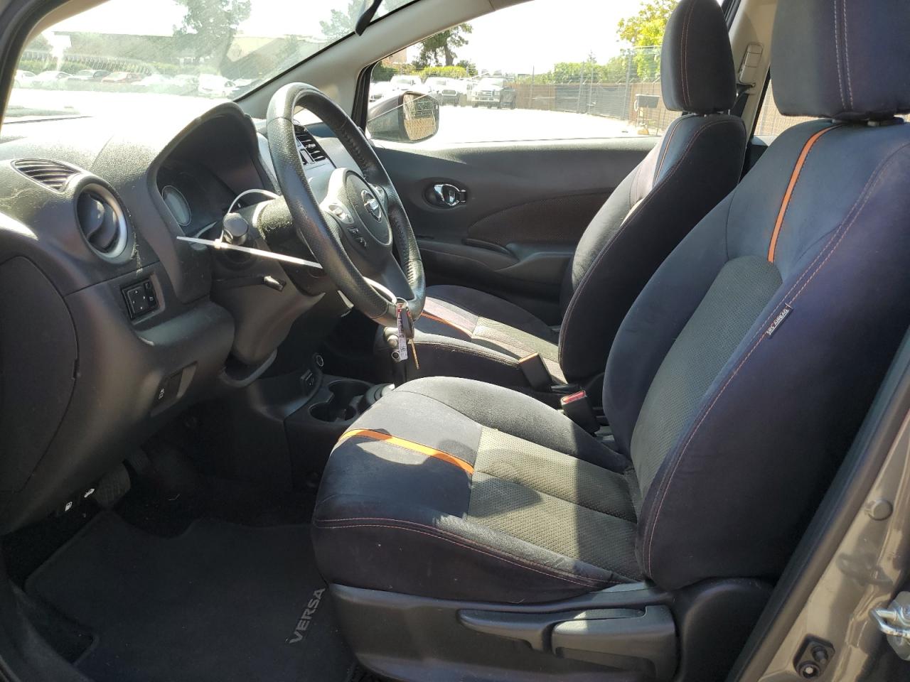 Photo 6 VIN: 3N1CE2CP1HL374735 - NISSAN VERSA 