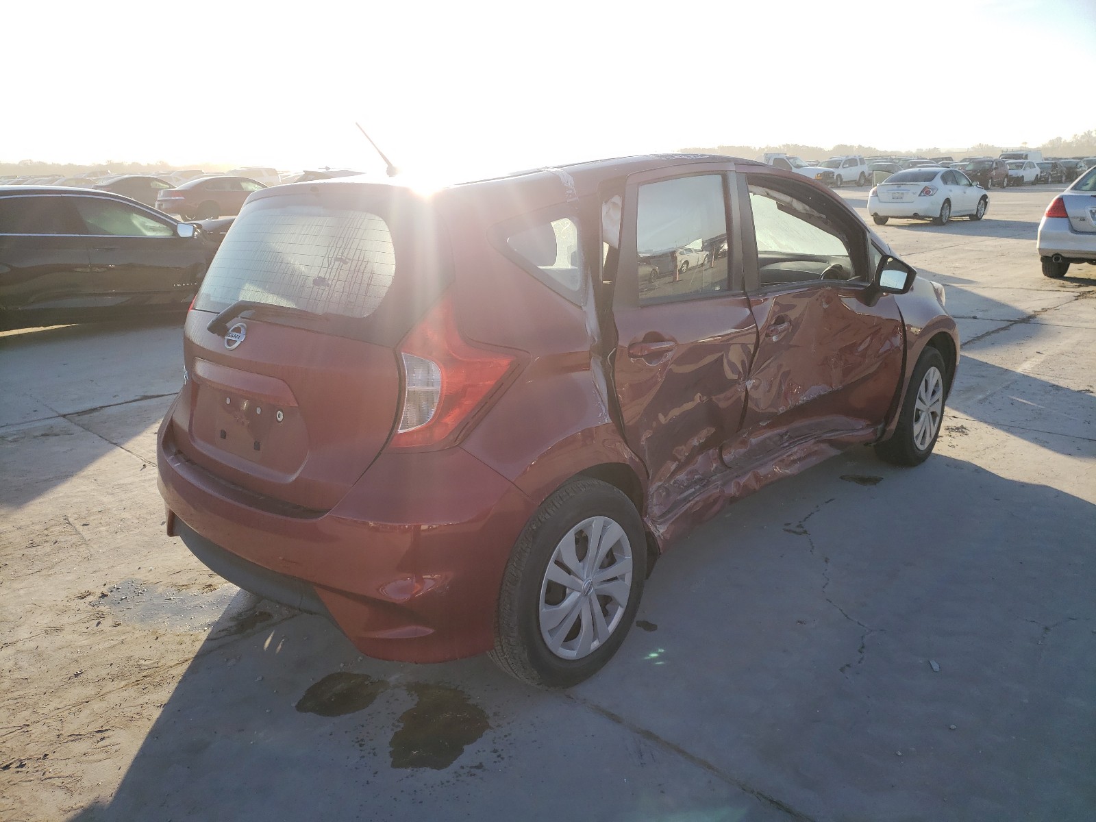 Photo 3 VIN: 3N1CE2CP1JL369895 - NISSAN VERSA NOTE 