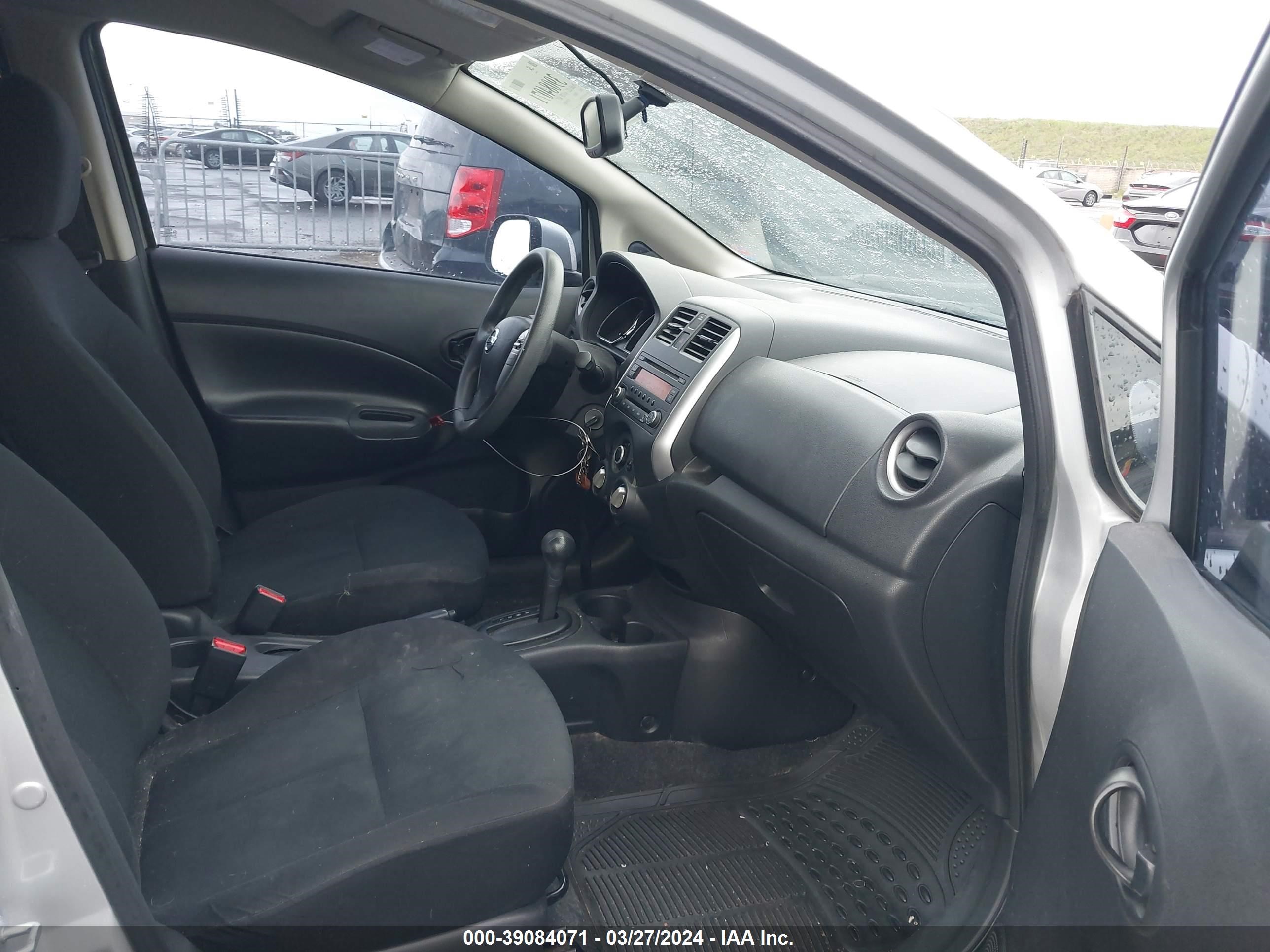 Photo 4 VIN: 3N1CE2CP2EL399302 - NISSAN VERSA 