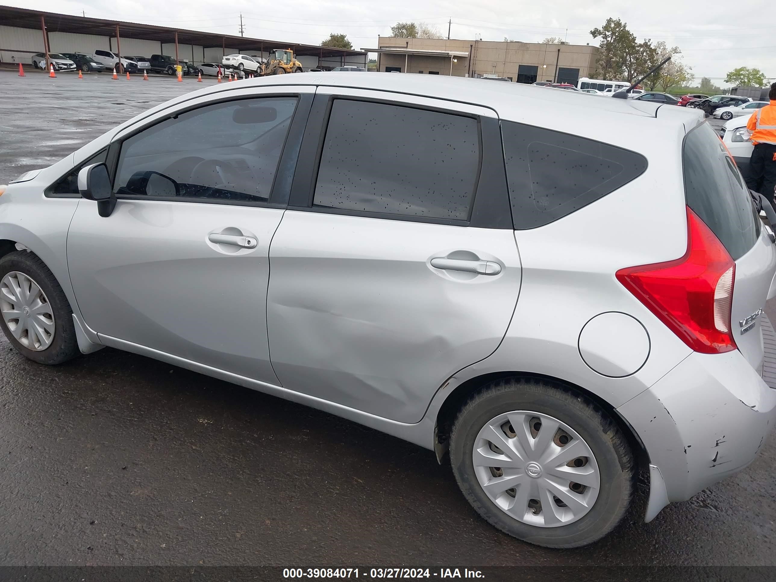 Photo 5 VIN: 3N1CE2CP2EL399302 - NISSAN VERSA 