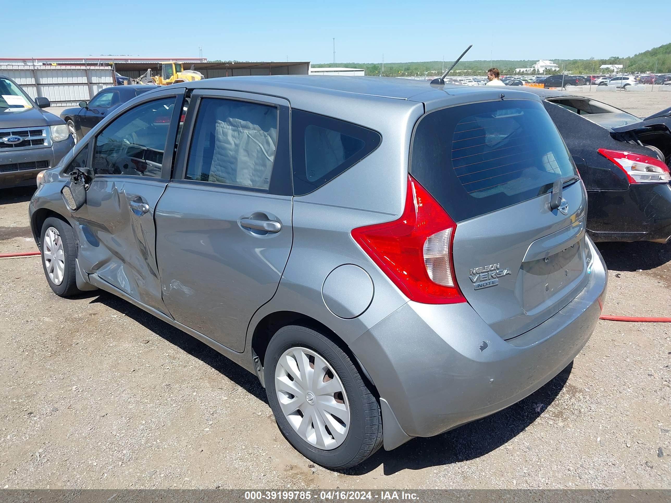 Photo 2 VIN: 3N1CE2CP2EL436462 - NISSAN VERSA 