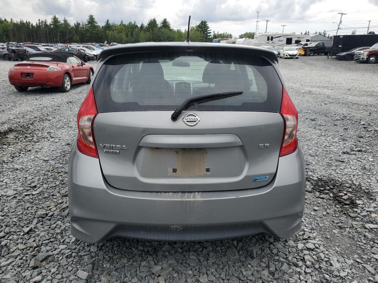 Photo 5 VIN: 3N1CE2CP2FL355303 - NISSAN VERSA 