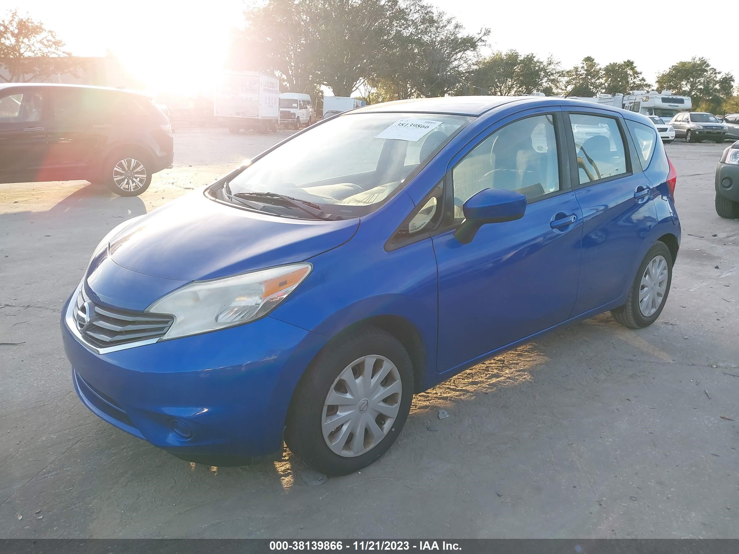 Photo 1 VIN: 3N1CE2CP2FL400630 - NISSAN VERSA 