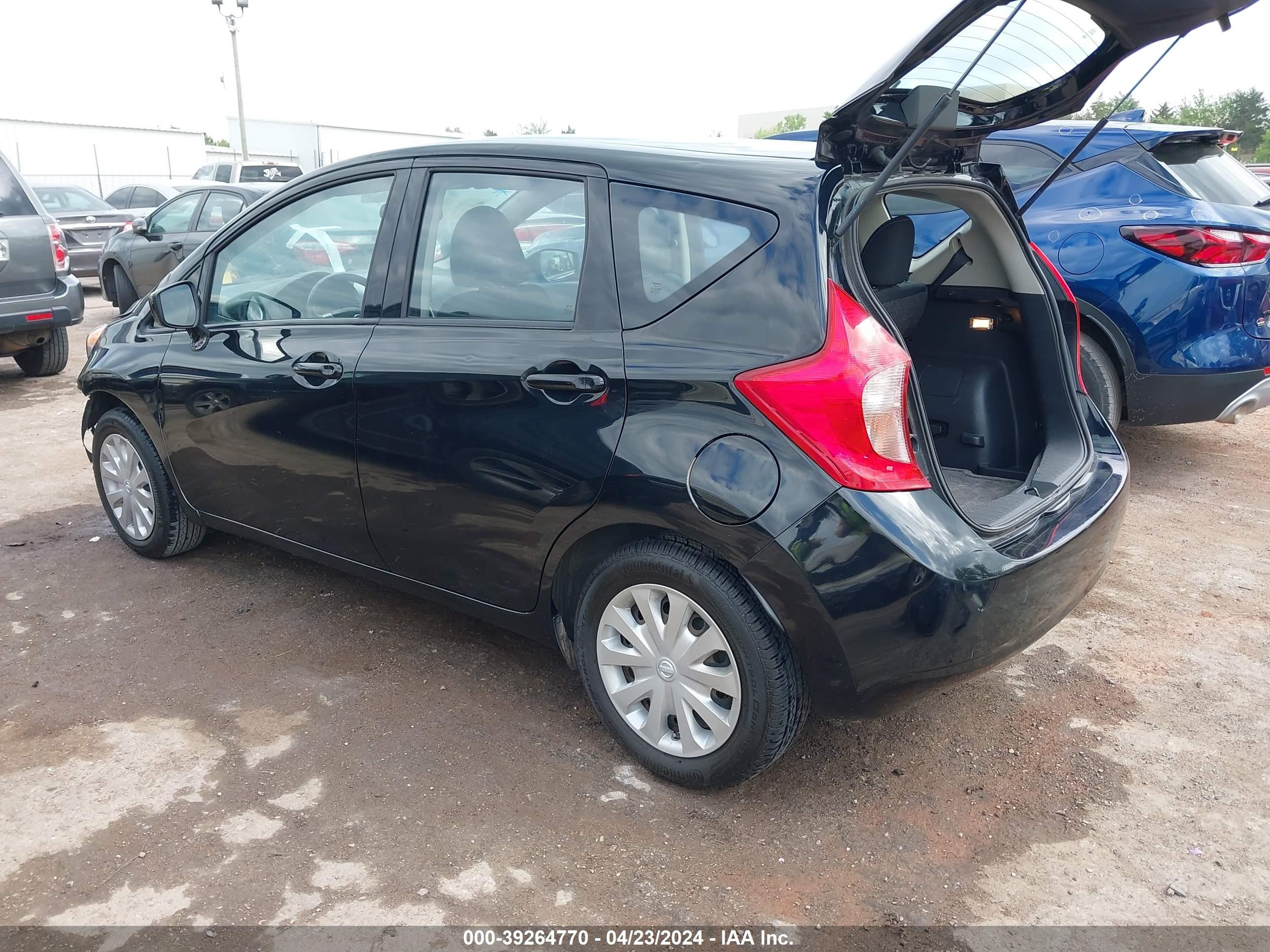 Photo 2 VIN: 3N1CE2CP2FL415418 - NISSAN VERSA 