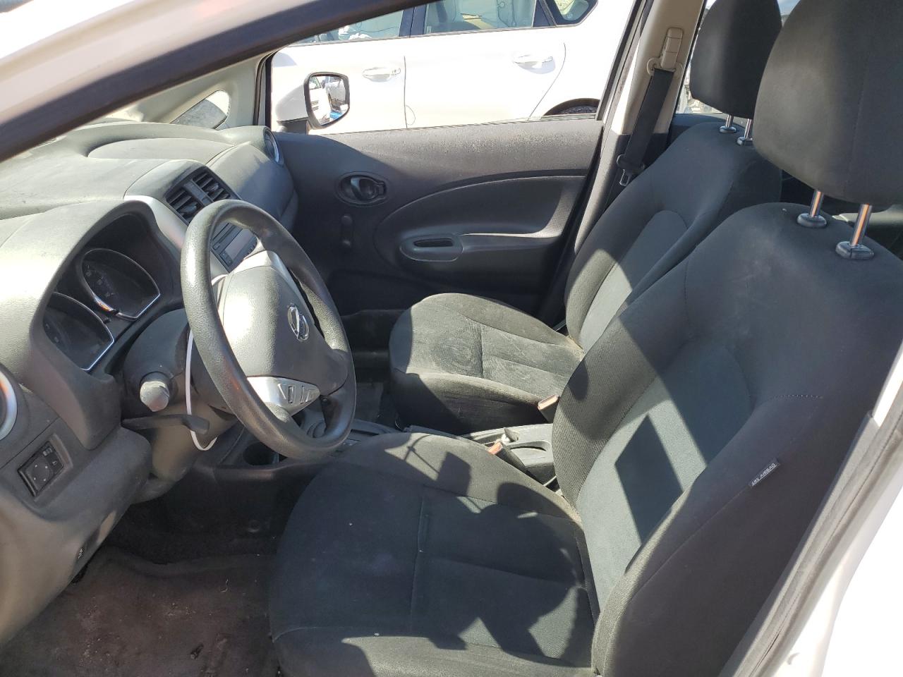 Photo 6 VIN: 3N1CE2CP2FL428850 - NISSAN VERSA 