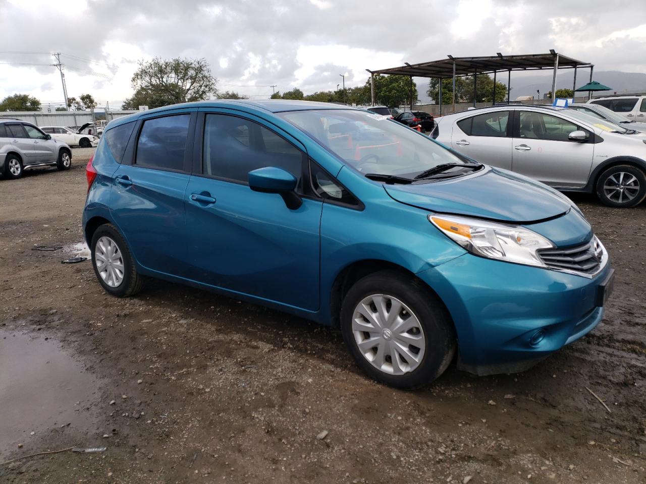 Photo 3 VIN: 3N1CE2CP2FL435796 - NISSAN VERSA 