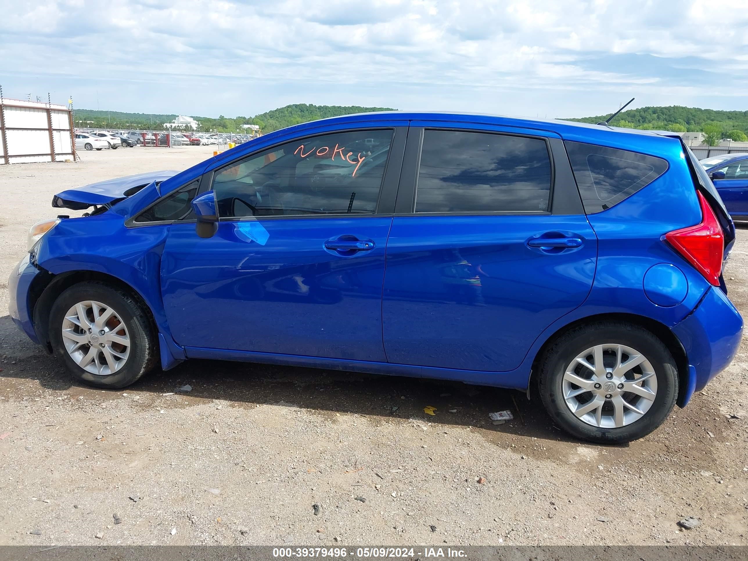 Photo 12 VIN: 3N1CE2CP2FL447074 - NISSAN VERSA 