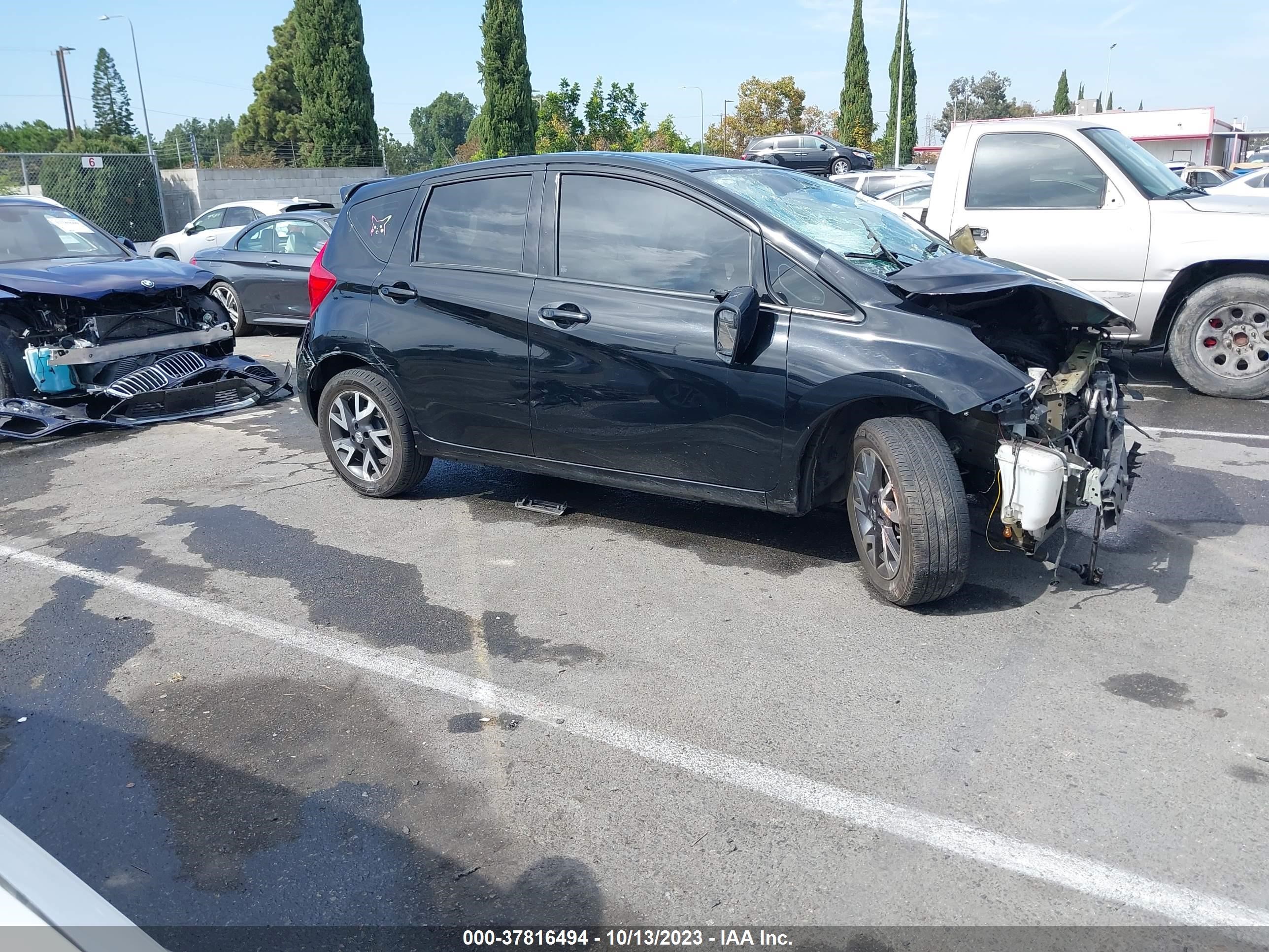 Photo 11 VIN: 3N1CE2CP2GL381062 - NISSAN VERSA 