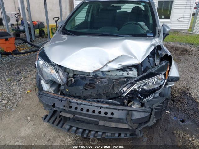 Photo 5 VIN: 3N1CE2CP2JL364012 - NISSAN VERSA NOTE 