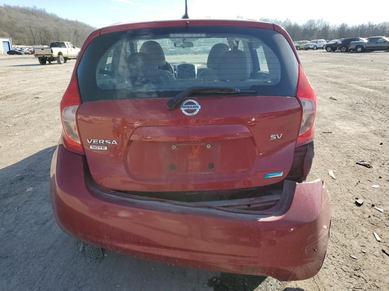 Photo 5 VIN: 3N1CE2CP3FL402483 - NISSAN VERSA 