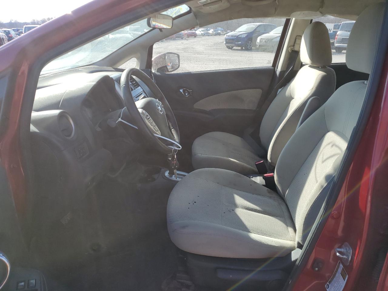 Photo 6 VIN: 3N1CE2CP3FL402483 - NISSAN VERSA 