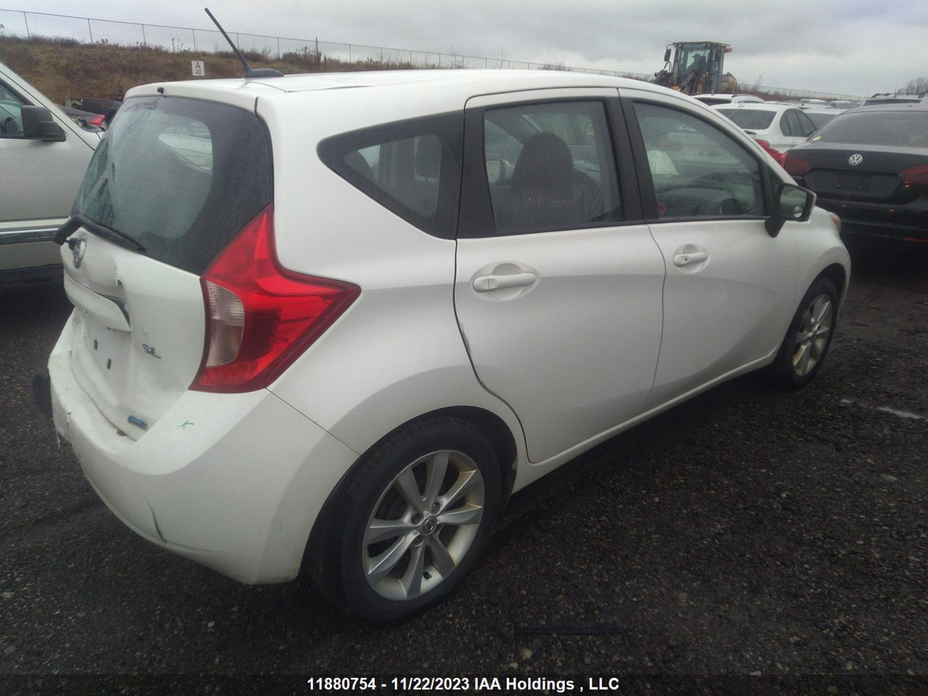 Photo 3 VIN: 3N1CE2CP3FL412270 - NISSAN VERSA 