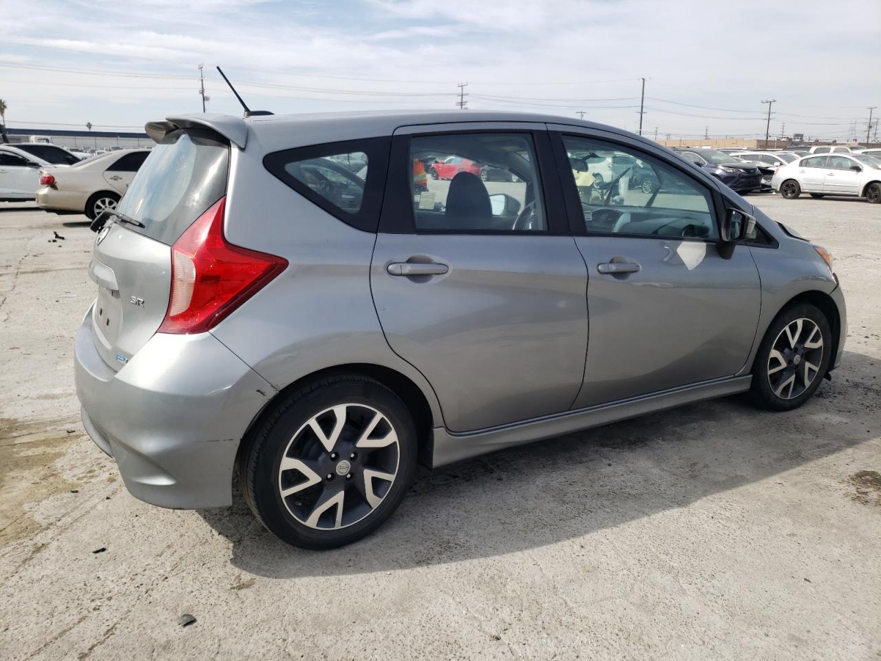 Photo 2 VIN: 3N1CE2CP3FL444118 - NISSAN VERSA 