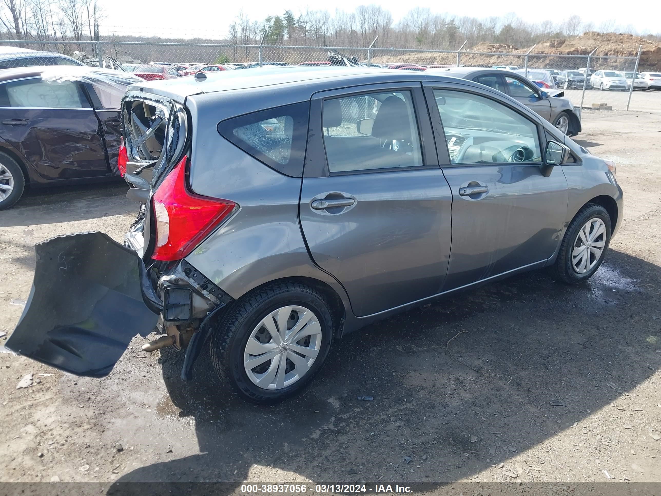 Photo 3 VIN: 3N1CE2CP3HL371495 - NISSAN VERSA 