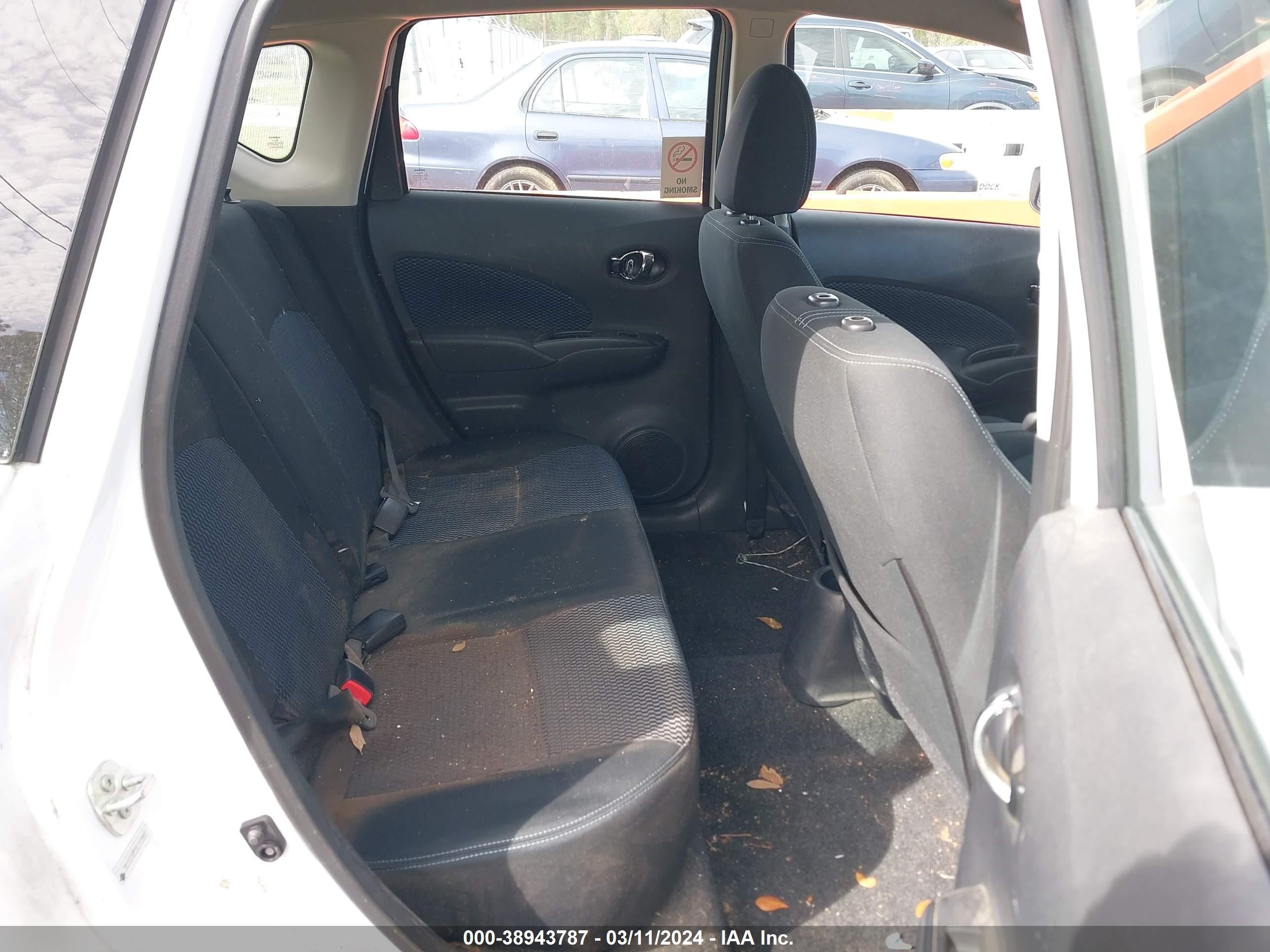 Photo 7 VIN: 3N1CE2CP3KL363467 - NISSAN VERSA 