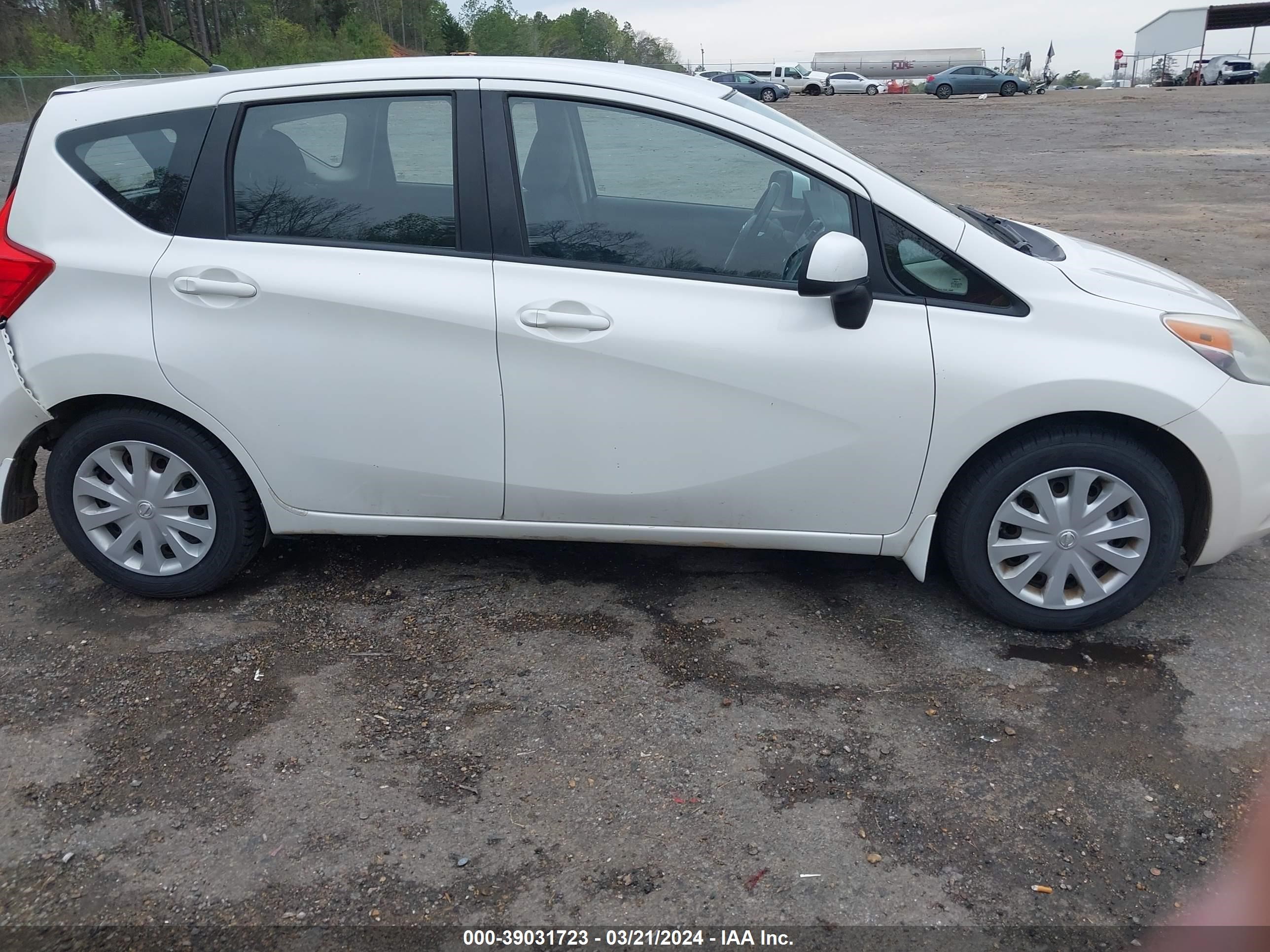 Photo 12 VIN: 3N1CE2CP4EL415578 - NISSAN VERSA 