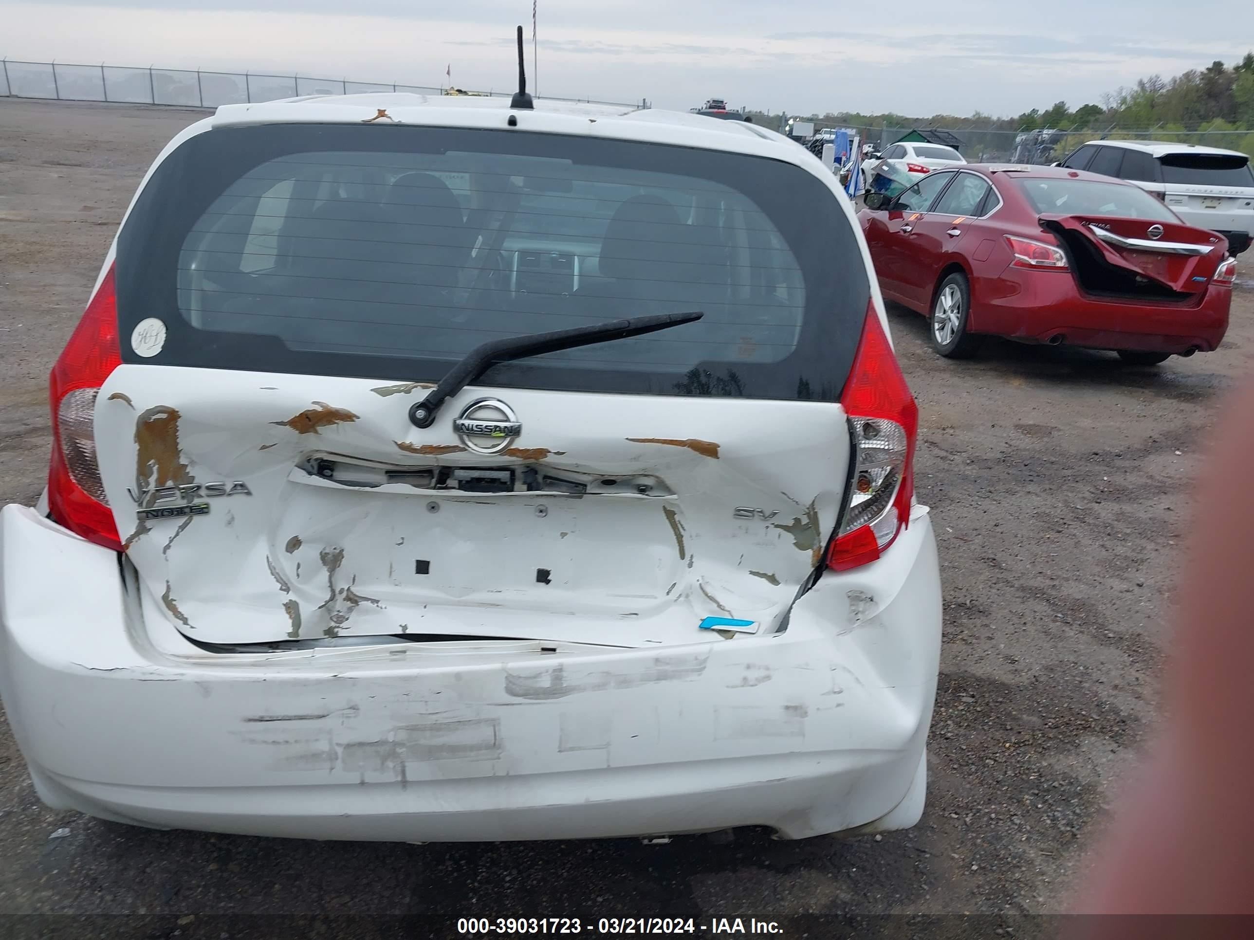 Photo 15 VIN: 3N1CE2CP4EL415578 - NISSAN VERSA 