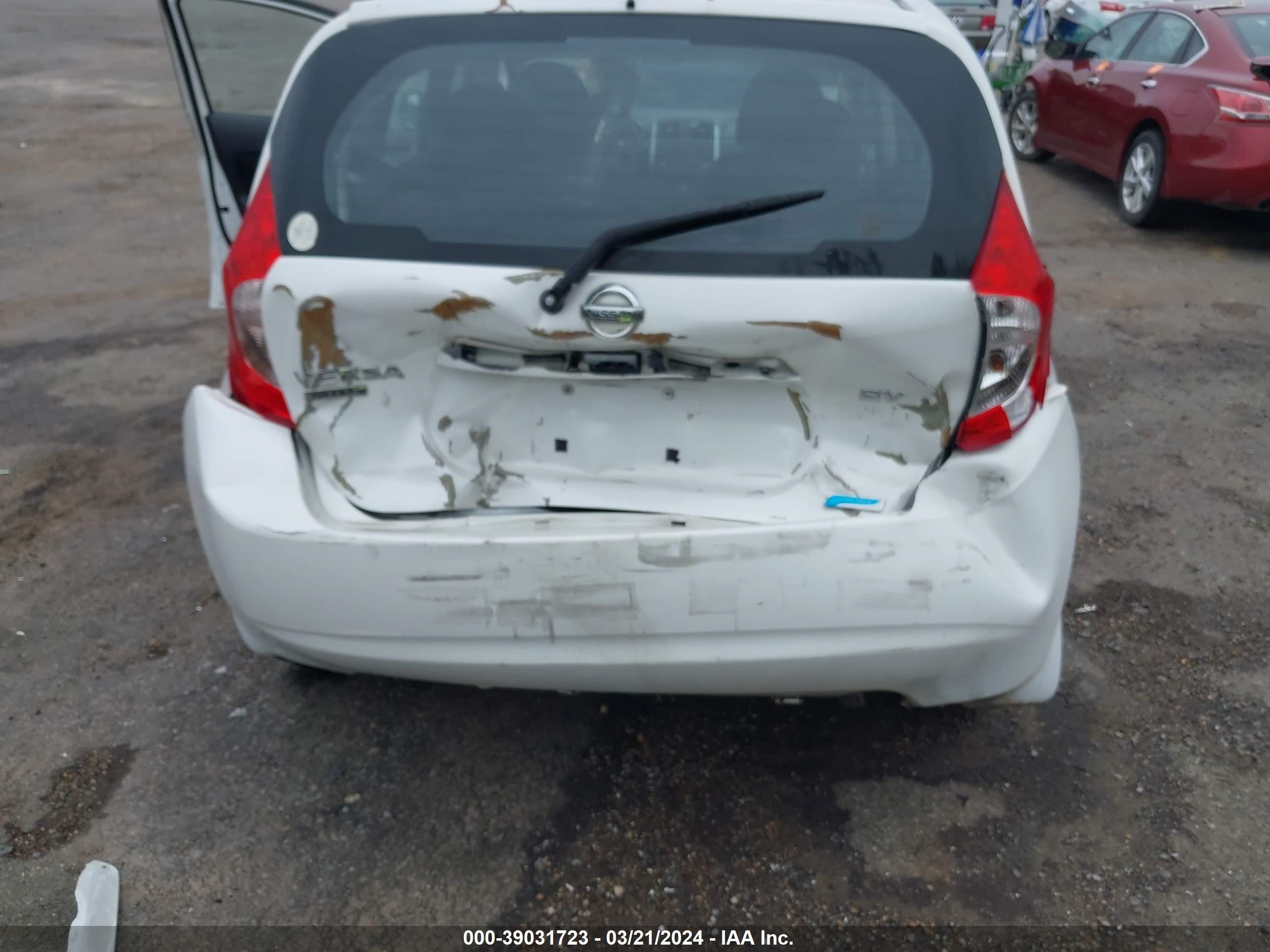 Photo 5 VIN: 3N1CE2CP4EL415578 - NISSAN VERSA 