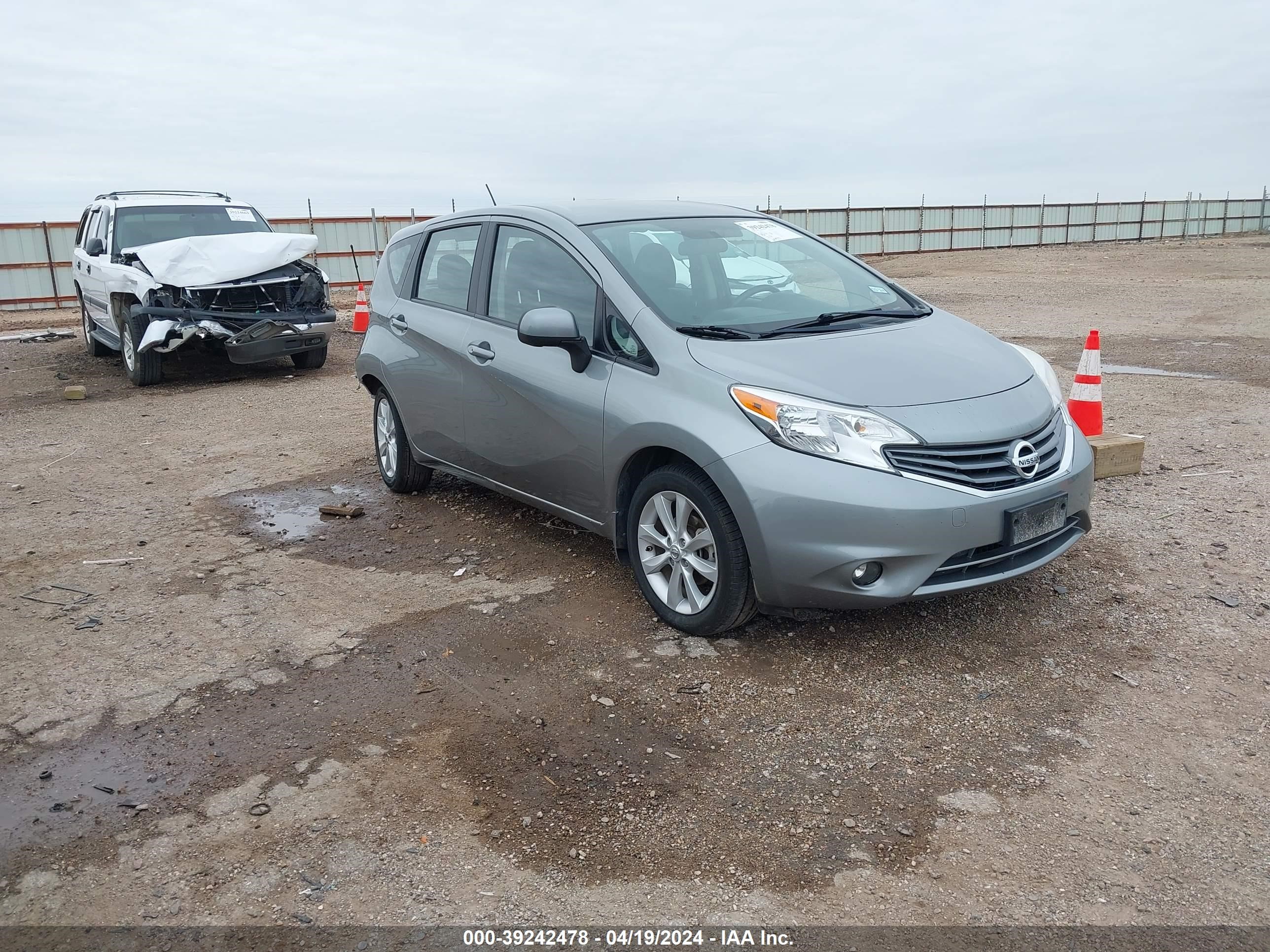 Photo 0 VIN: 3N1CE2CP4EL432672 - NISSAN VERSA 