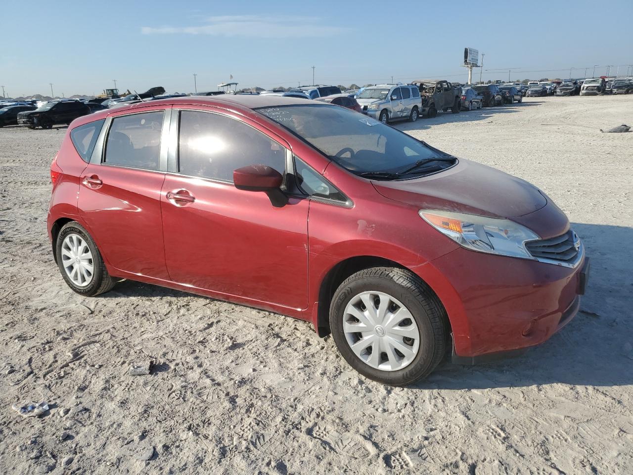 Photo 3 VIN: 3N1CE2CP4FL360812 - NISSAN VERSA 