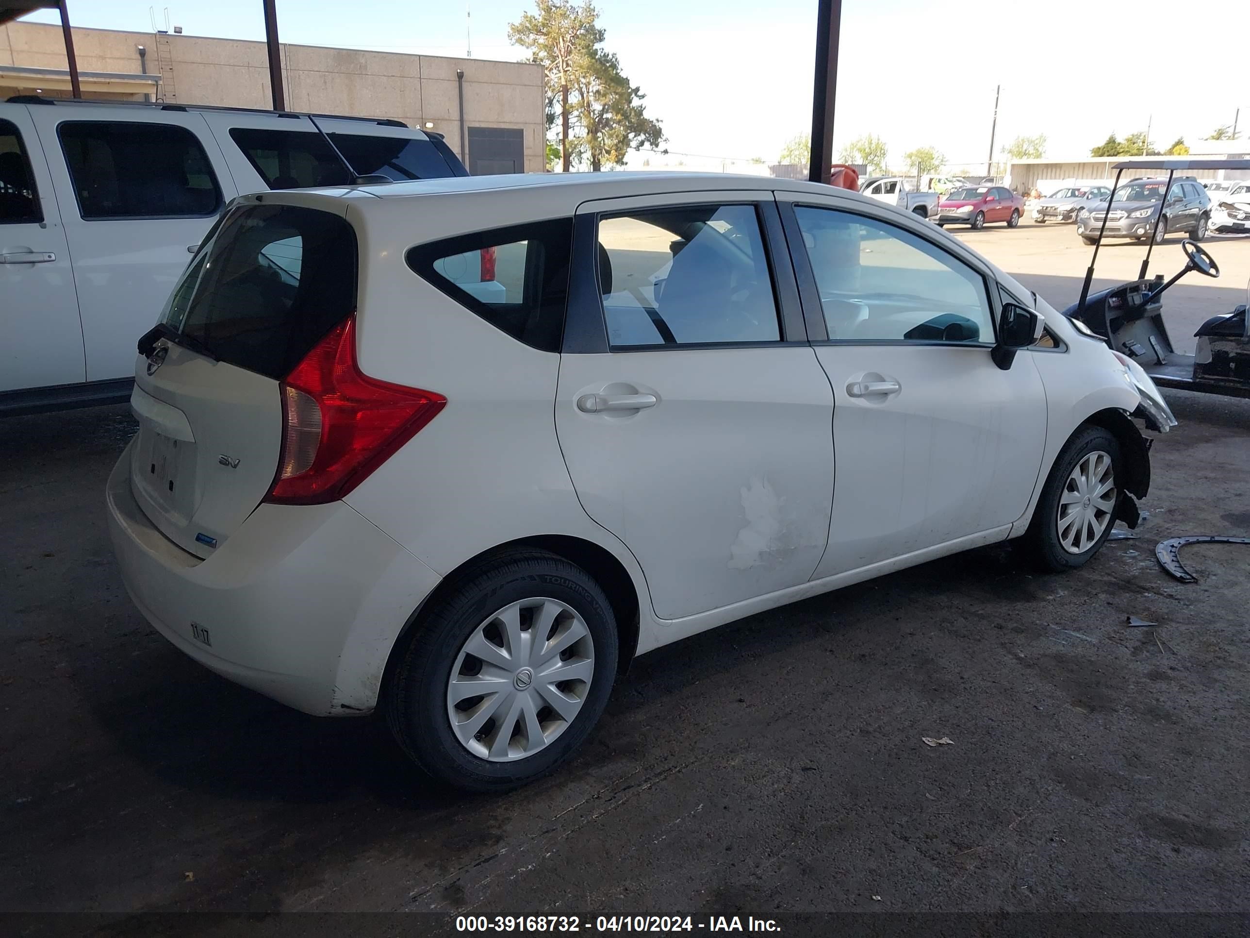 Photo 3 VIN: 3N1CE2CP4GL359032 - NISSAN VERSA 