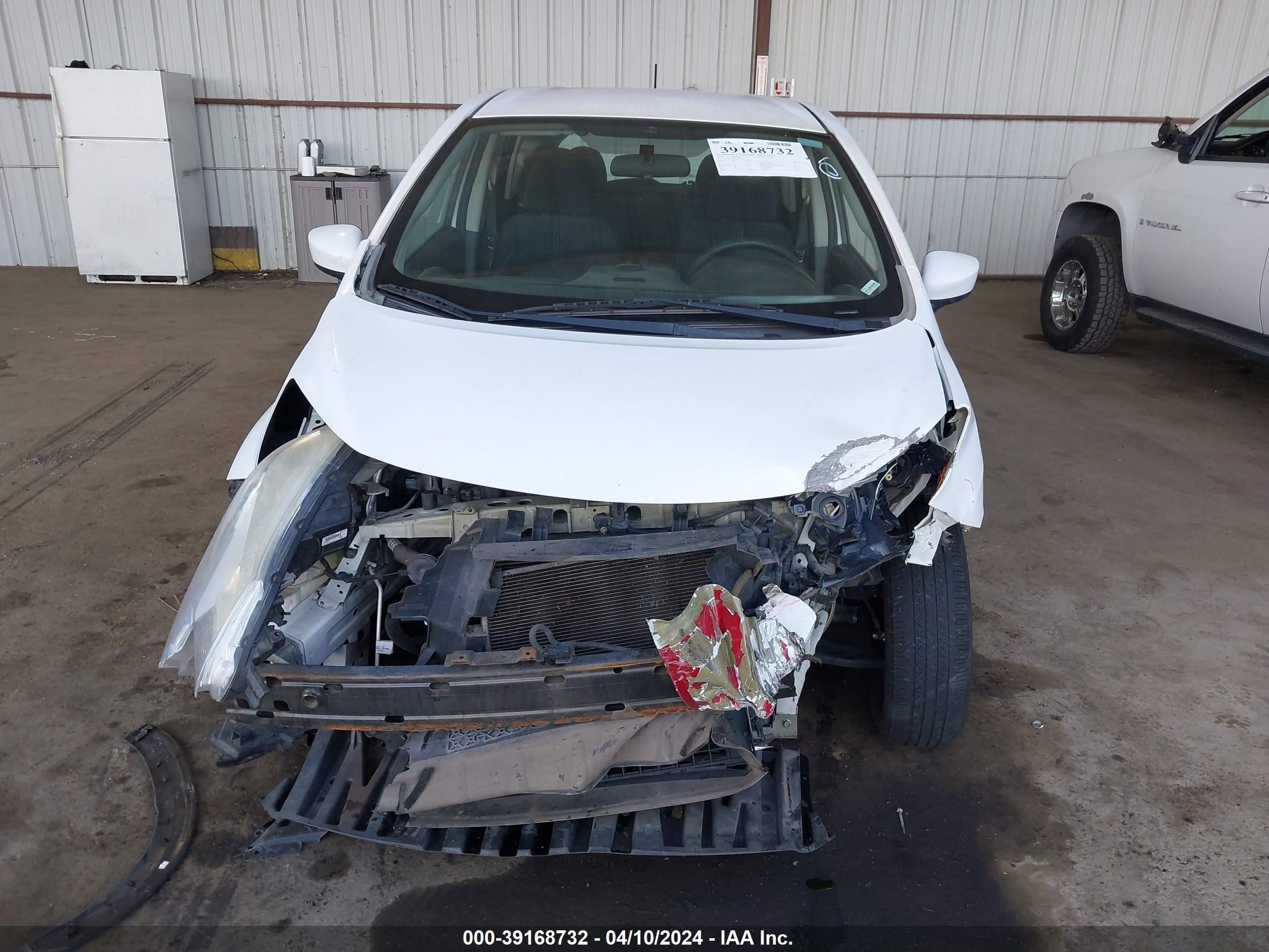 Photo 5 VIN: 3N1CE2CP4GL359032 - NISSAN VERSA 