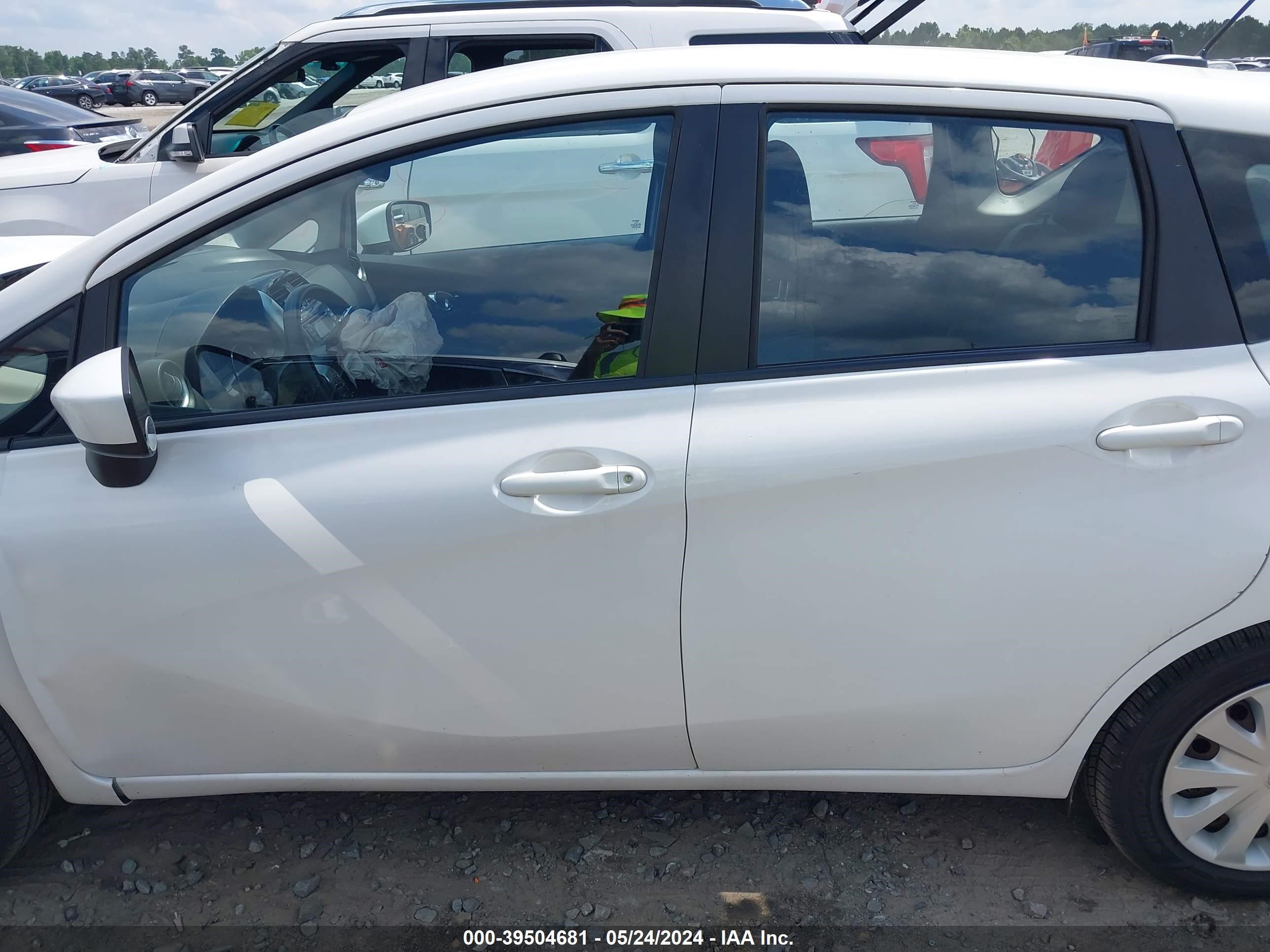 Photo 14 VIN: 3N1CE2CP4GL378633 - NISSAN VERSA 