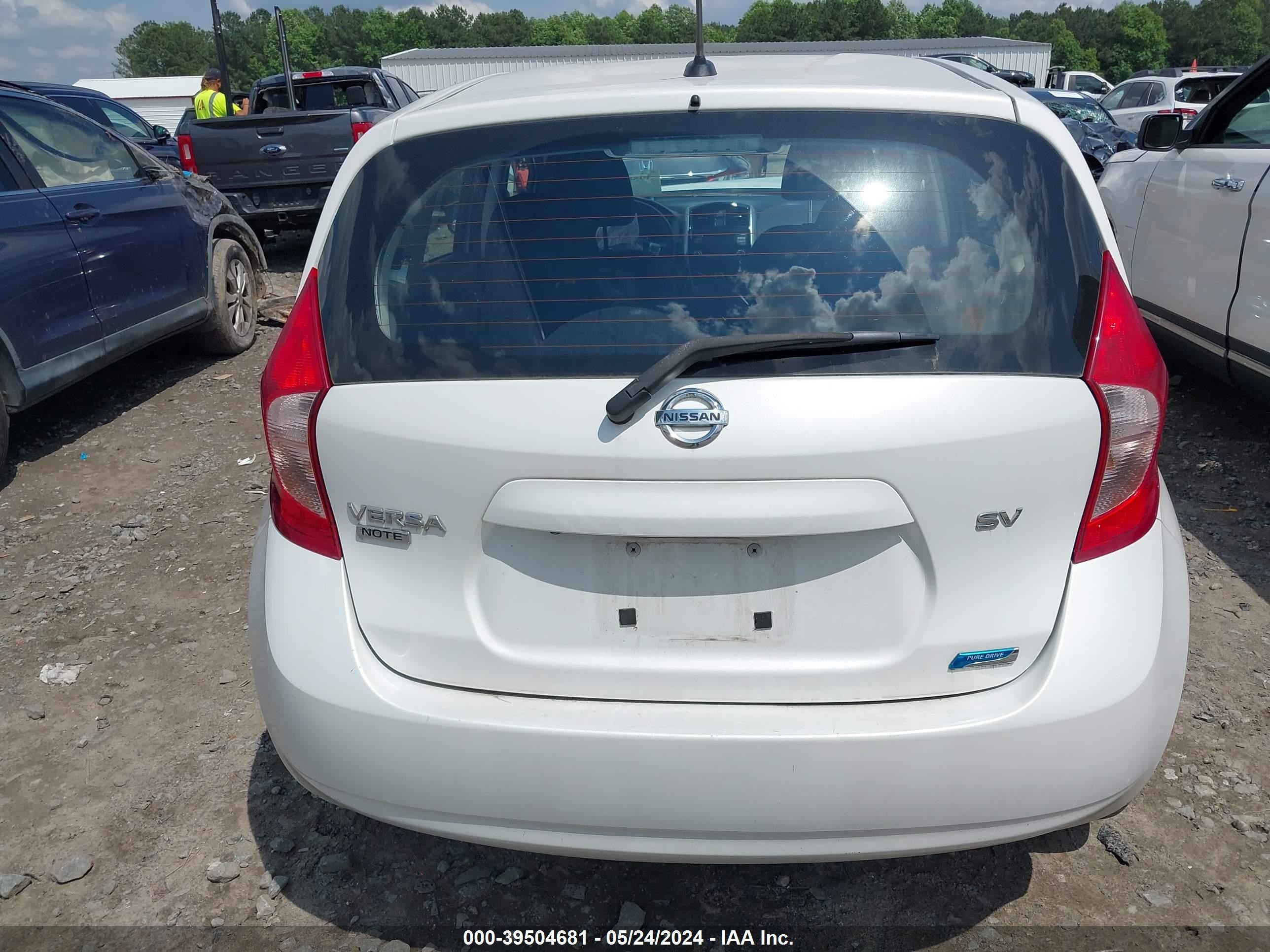 Photo 16 VIN: 3N1CE2CP4GL378633 - NISSAN VERSA 