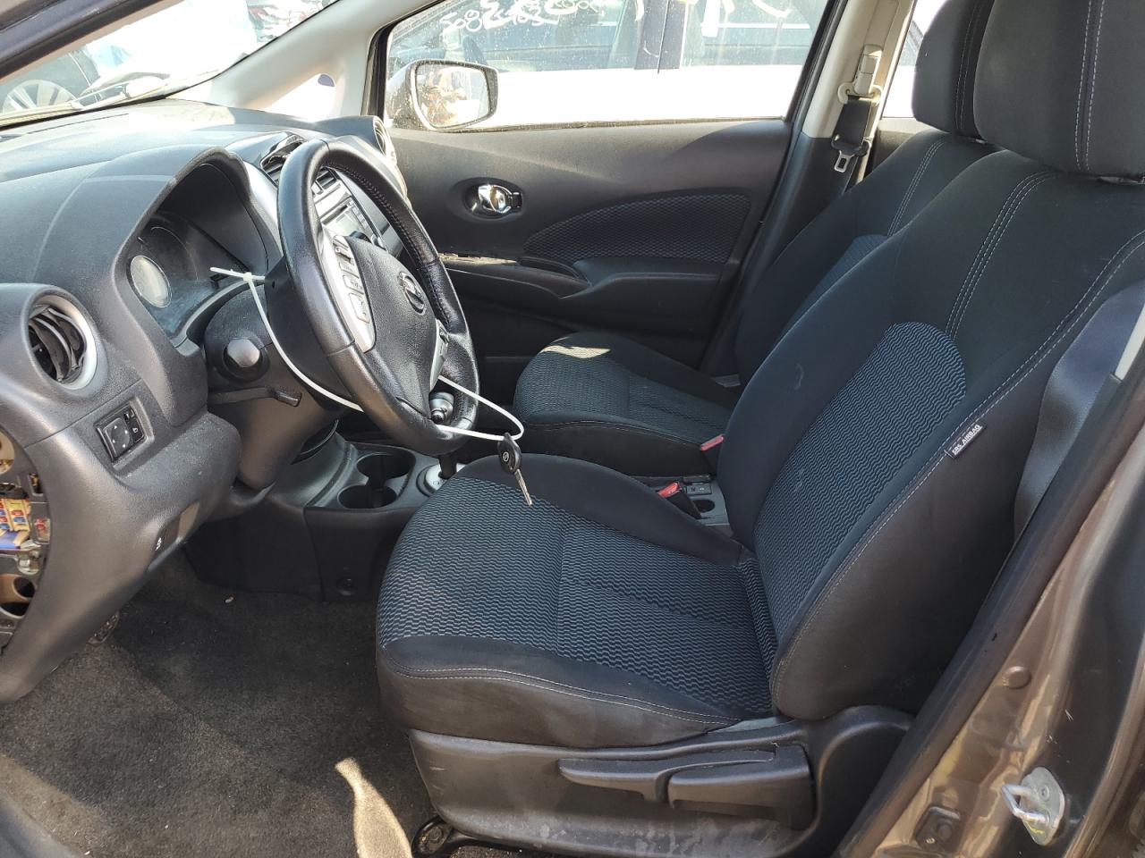 Photo 6 VIN: 3N1CE2CP4GL403238 - NISSAN VERSA 