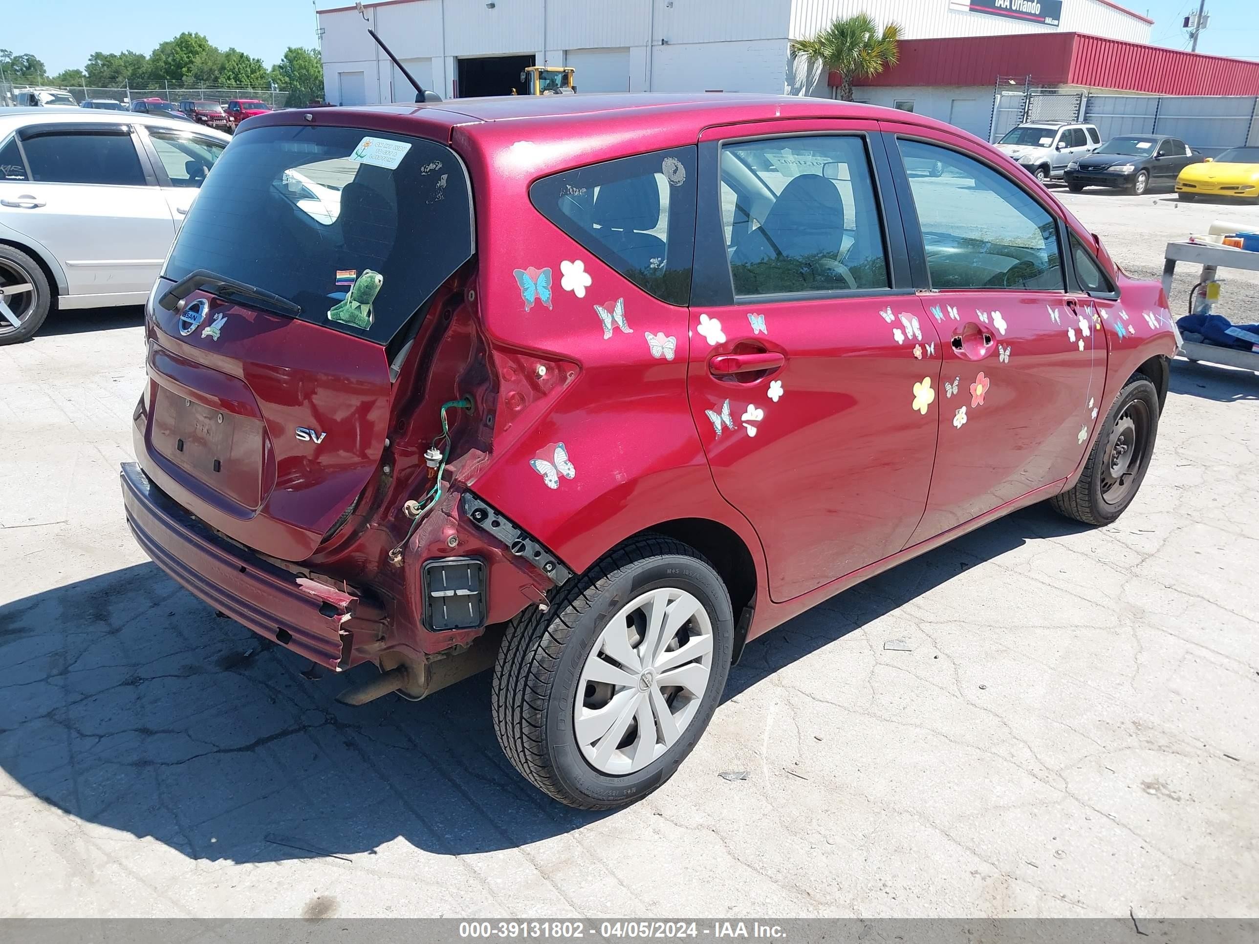 Photo 3 VIN: 3N1CE2CP4JL370278 - NISSAN VERSA 