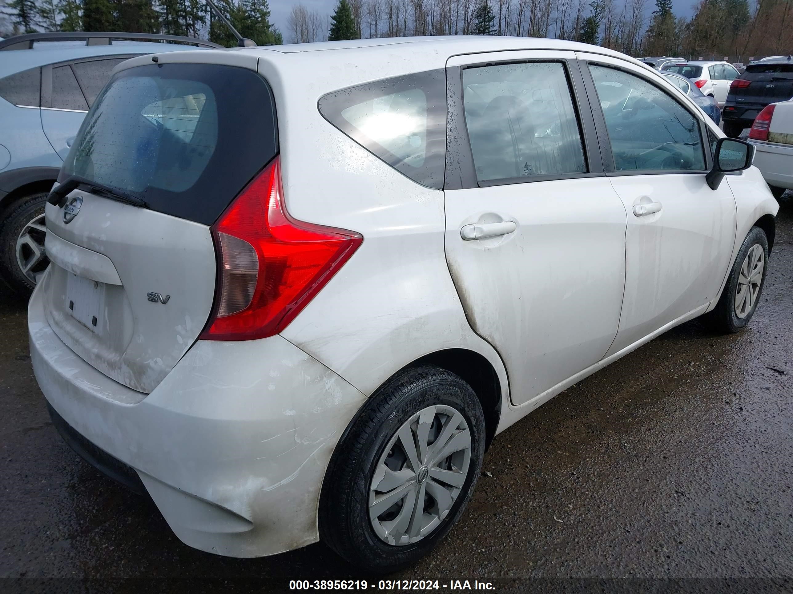 Photo 3 VIN: 3N1CE2CP4KL362344 - NISSAN VERSA 